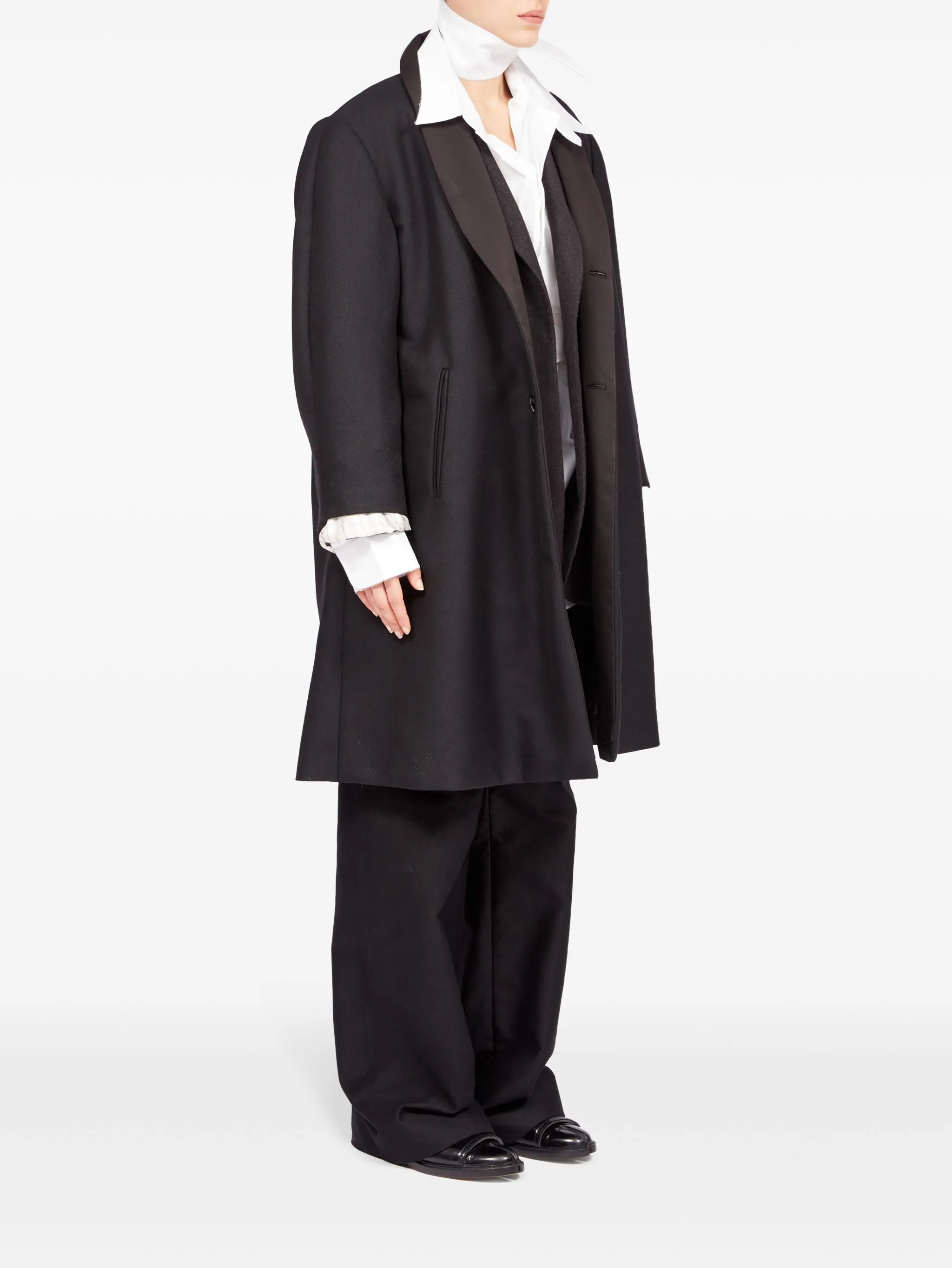 Anonymity of the lining coat