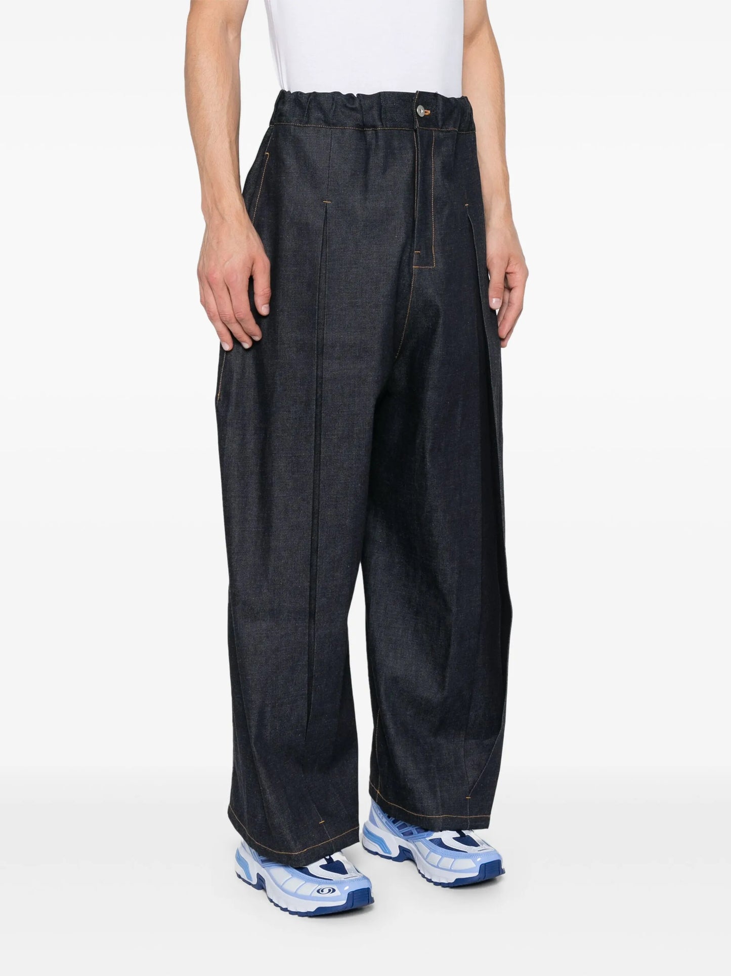 inverted-pleat jeans