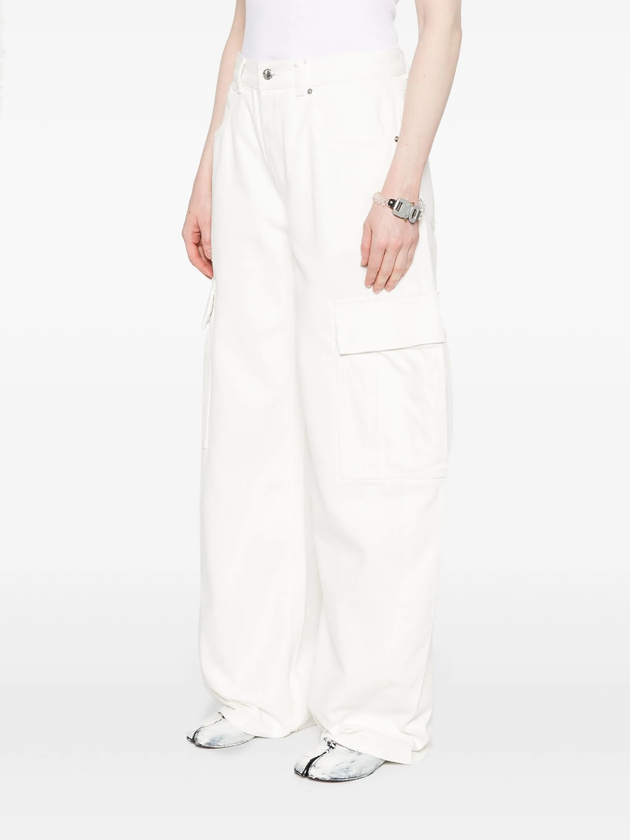 low-rise cargo jeans