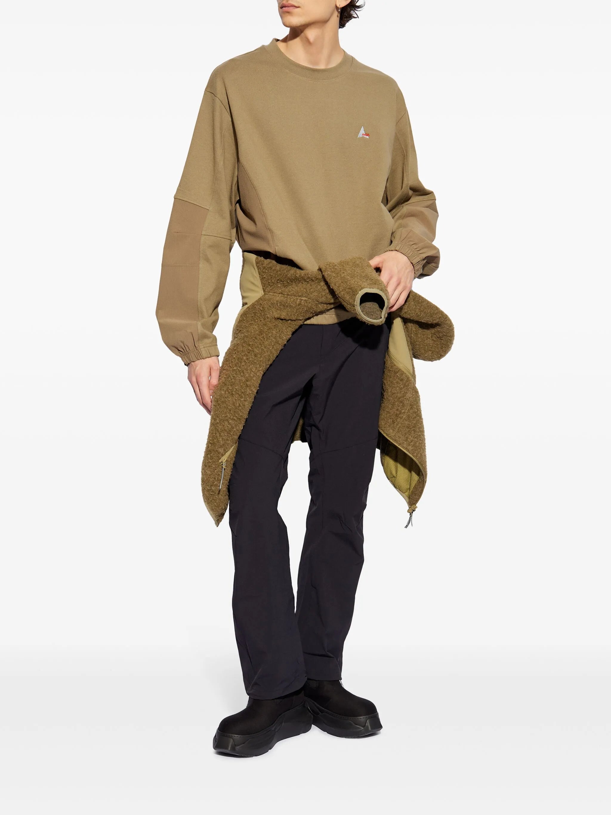 logo-engraved tapered trousers