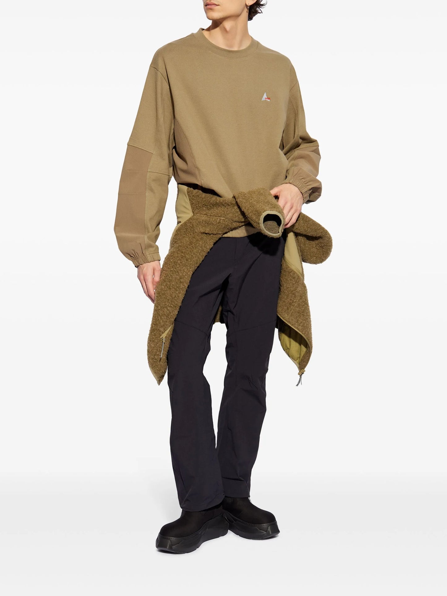 logo-engraved tapered trousers