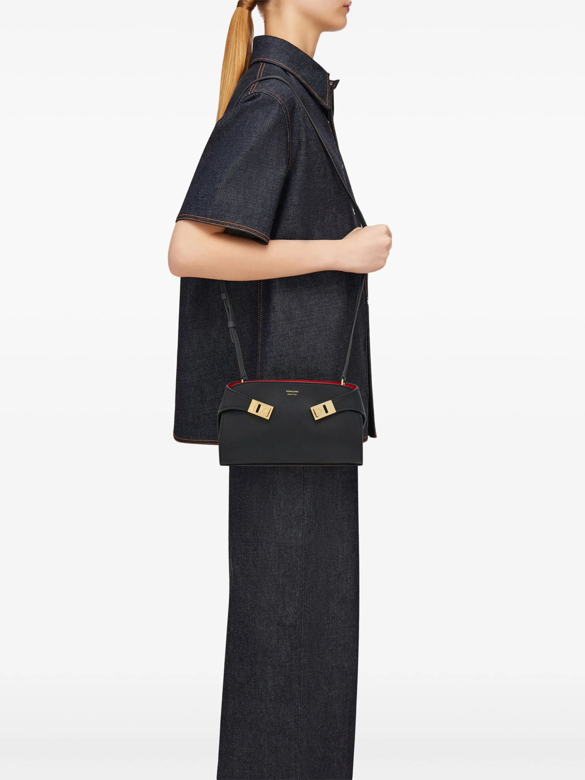 Hug mini bicolor crossbody bag