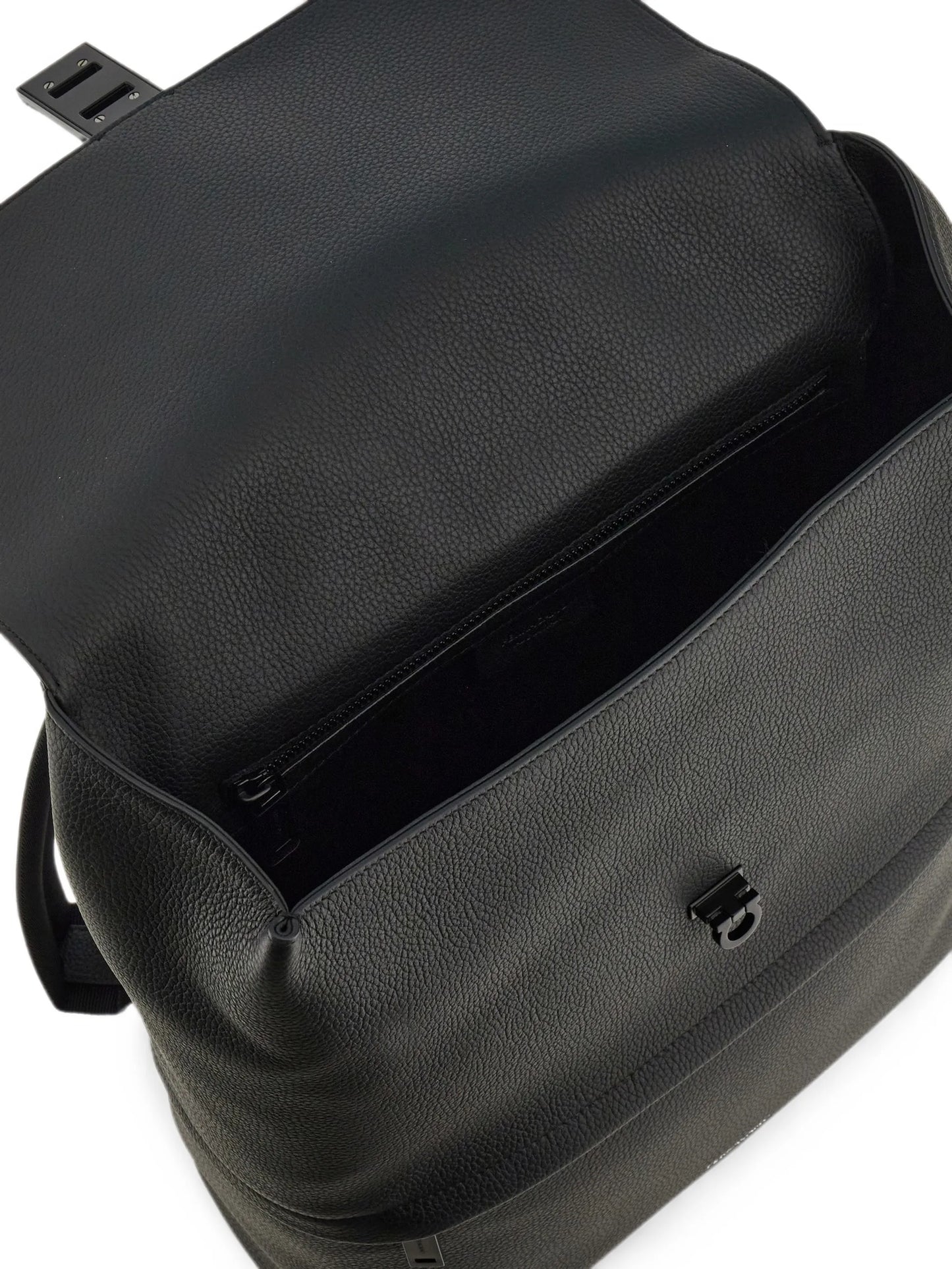 backpack with Hug buckle