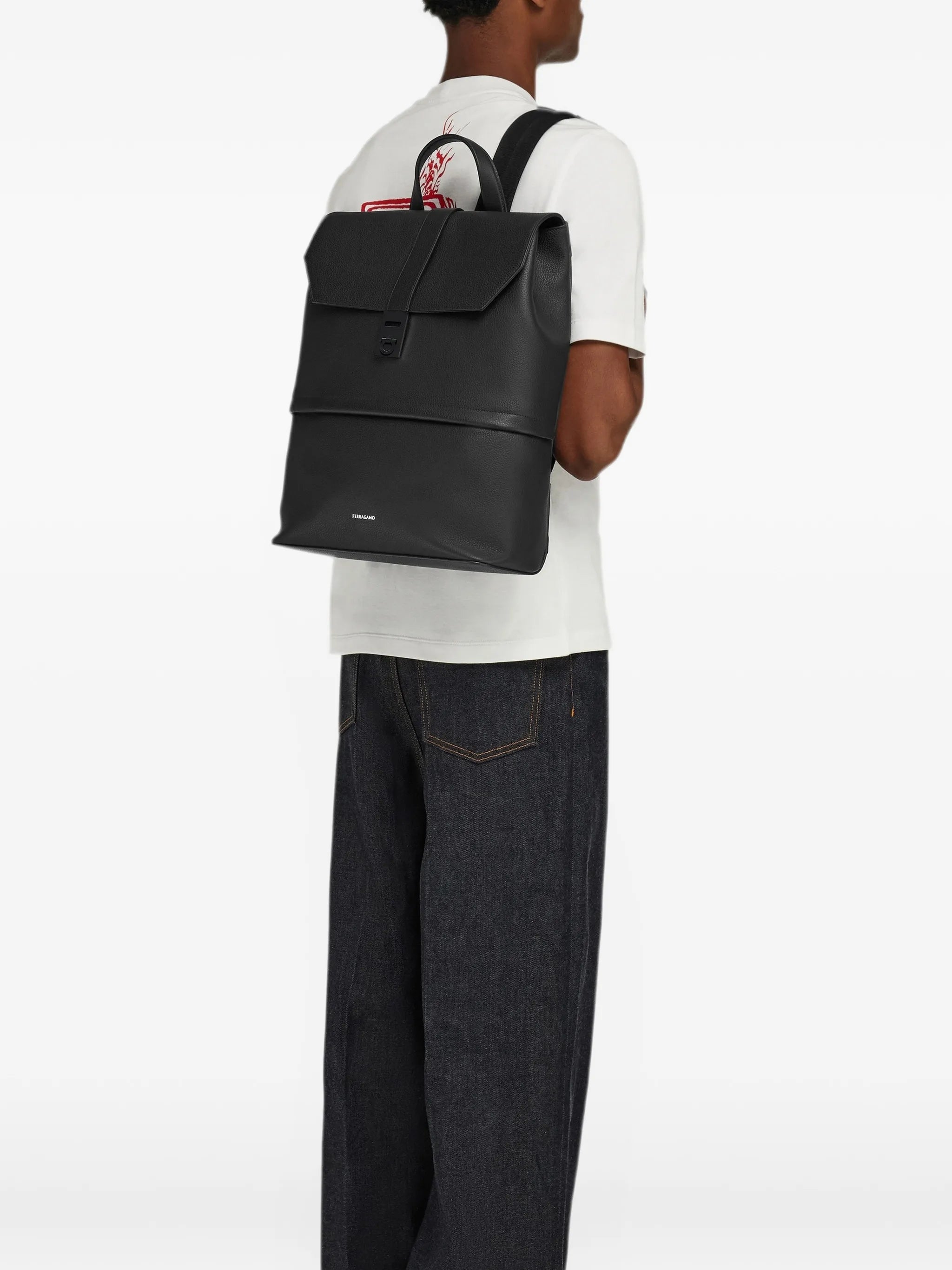 Hug-buckle leather backpack