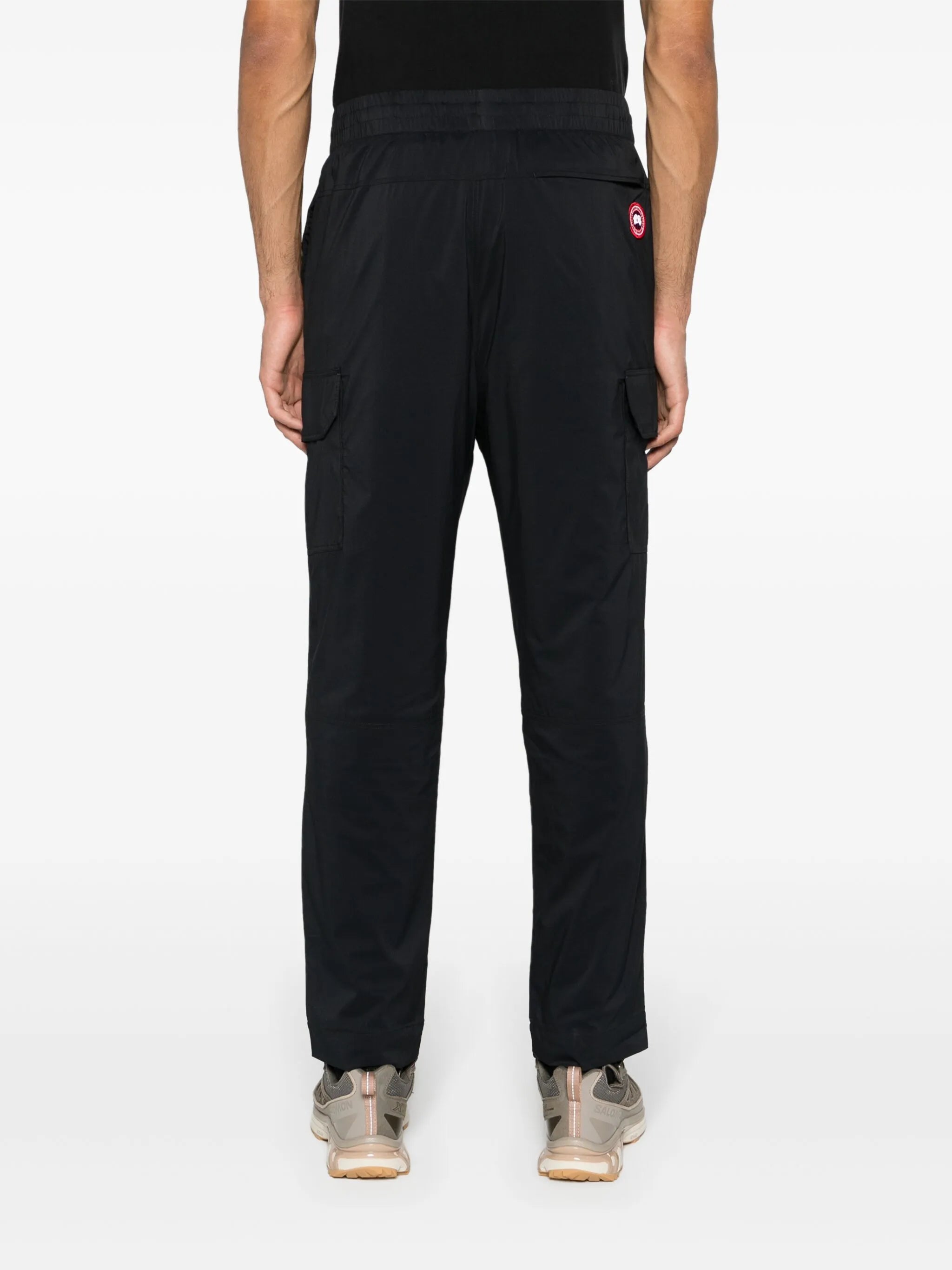 elasticated-waist straight-leg trousers