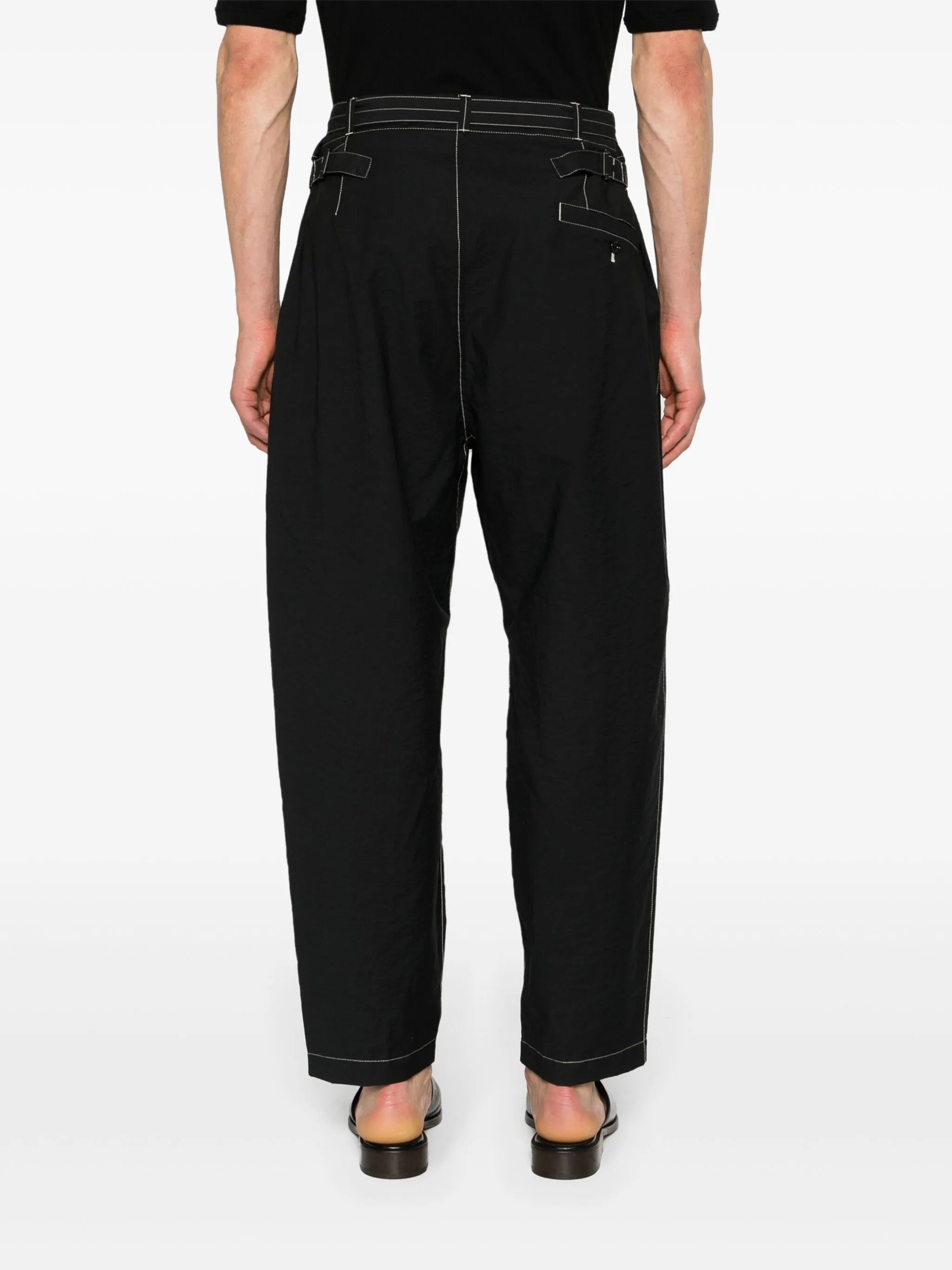 contrast-stitching belted trousers