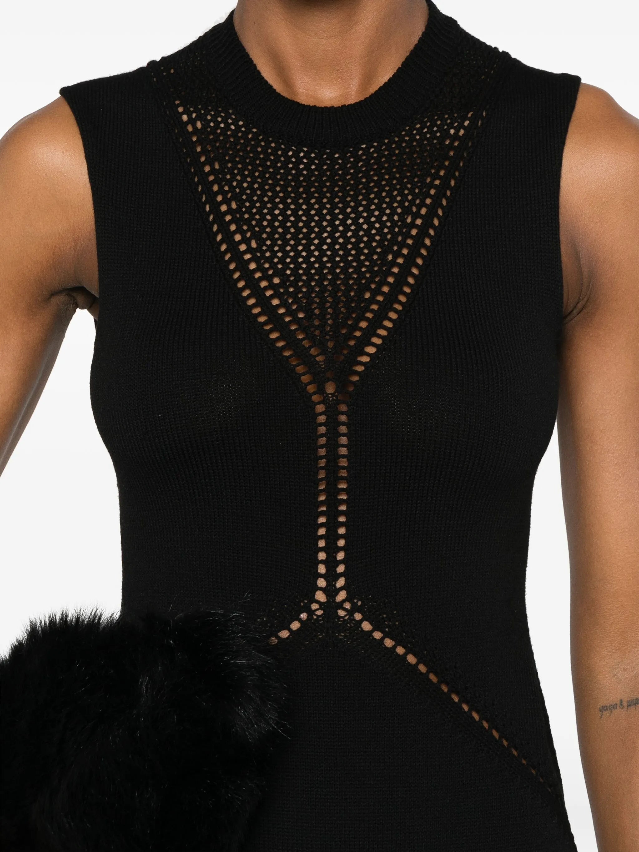 crew-neck knitted maxi dress