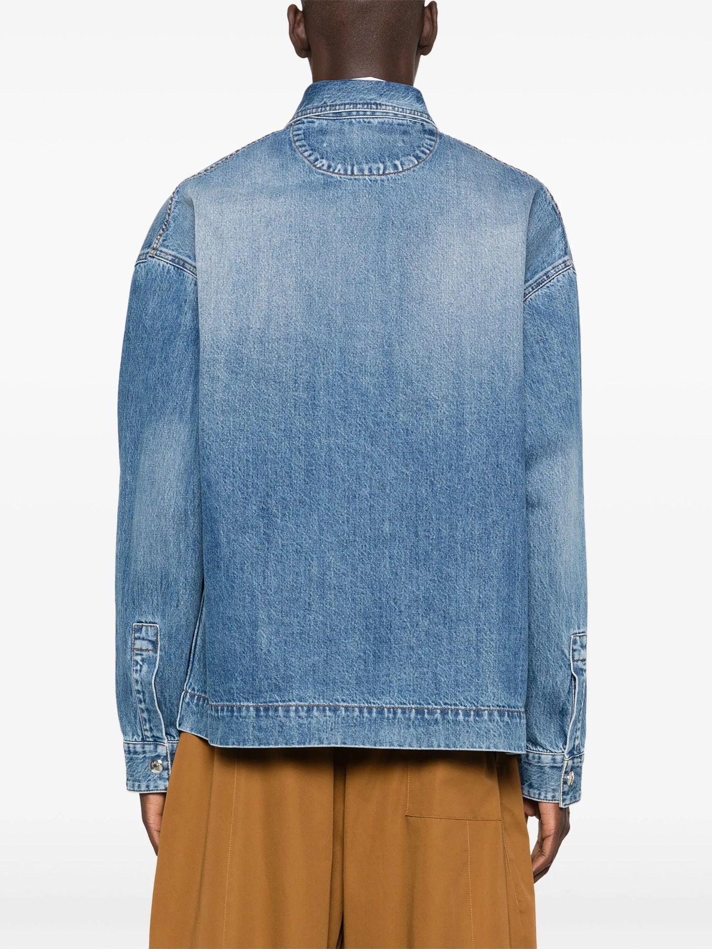 La chemise logo-embroidered denim shirt