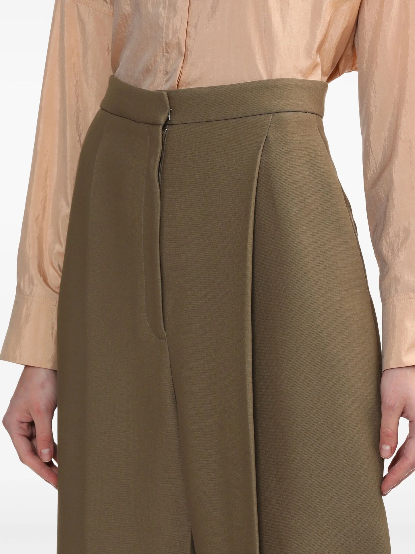 pleat-detail tapered trousers
