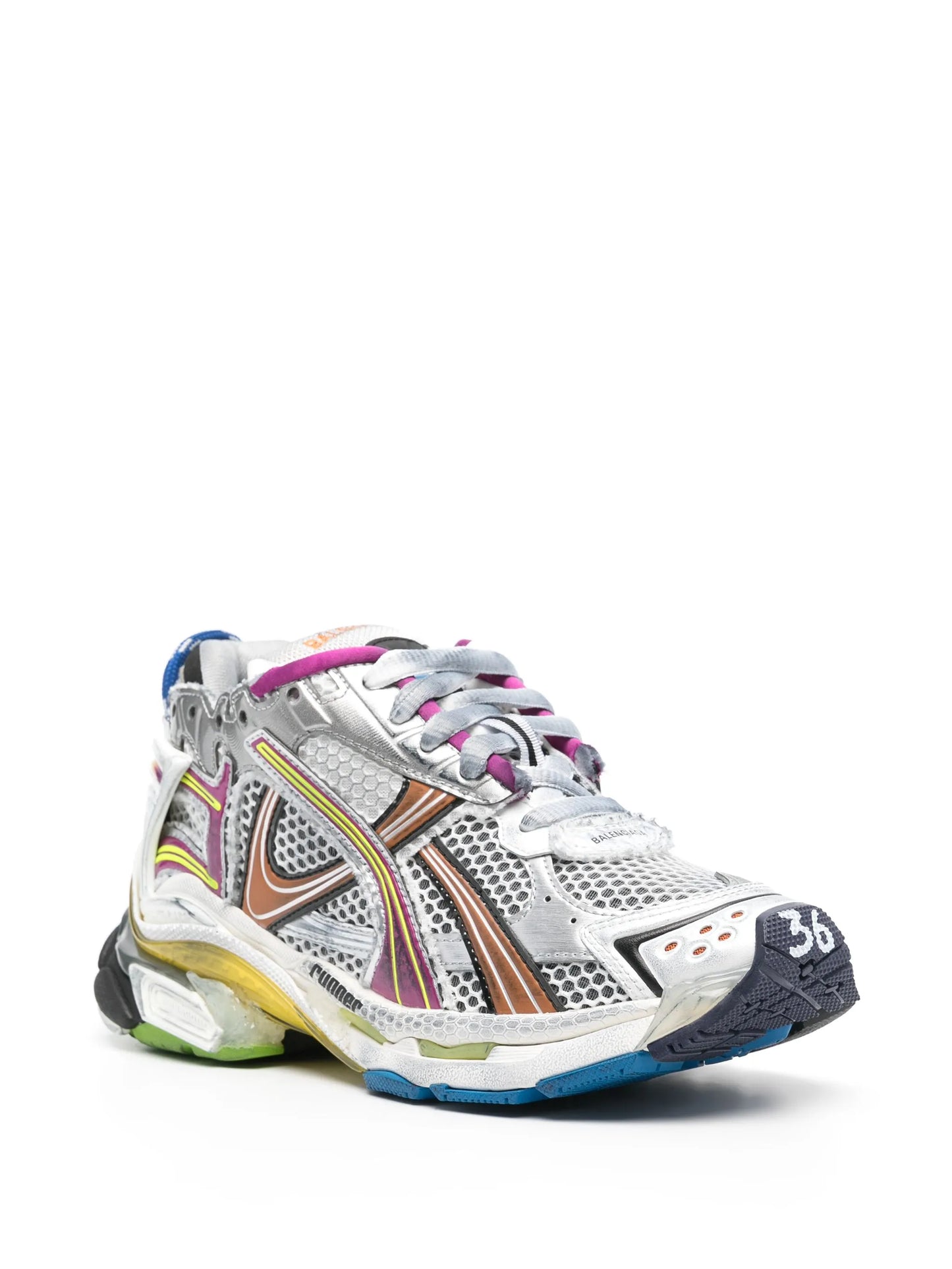 Runner sneakers