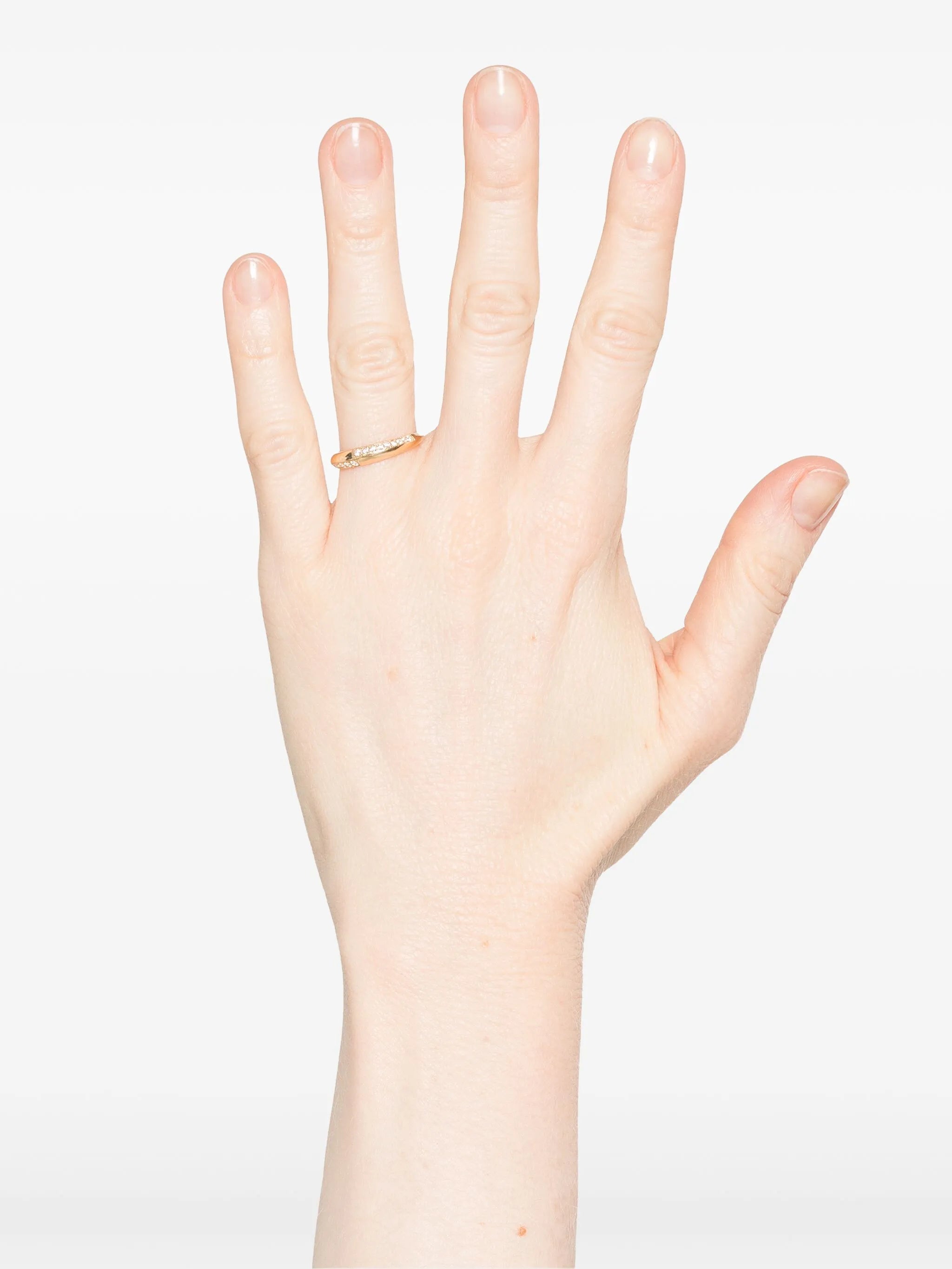 18kt yellow gold petite Crescent ring