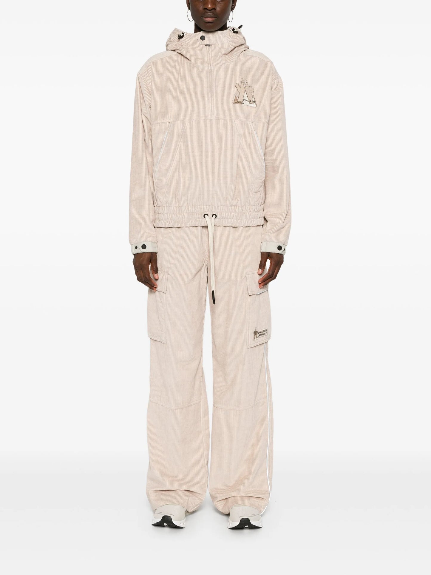logo-patch trousers