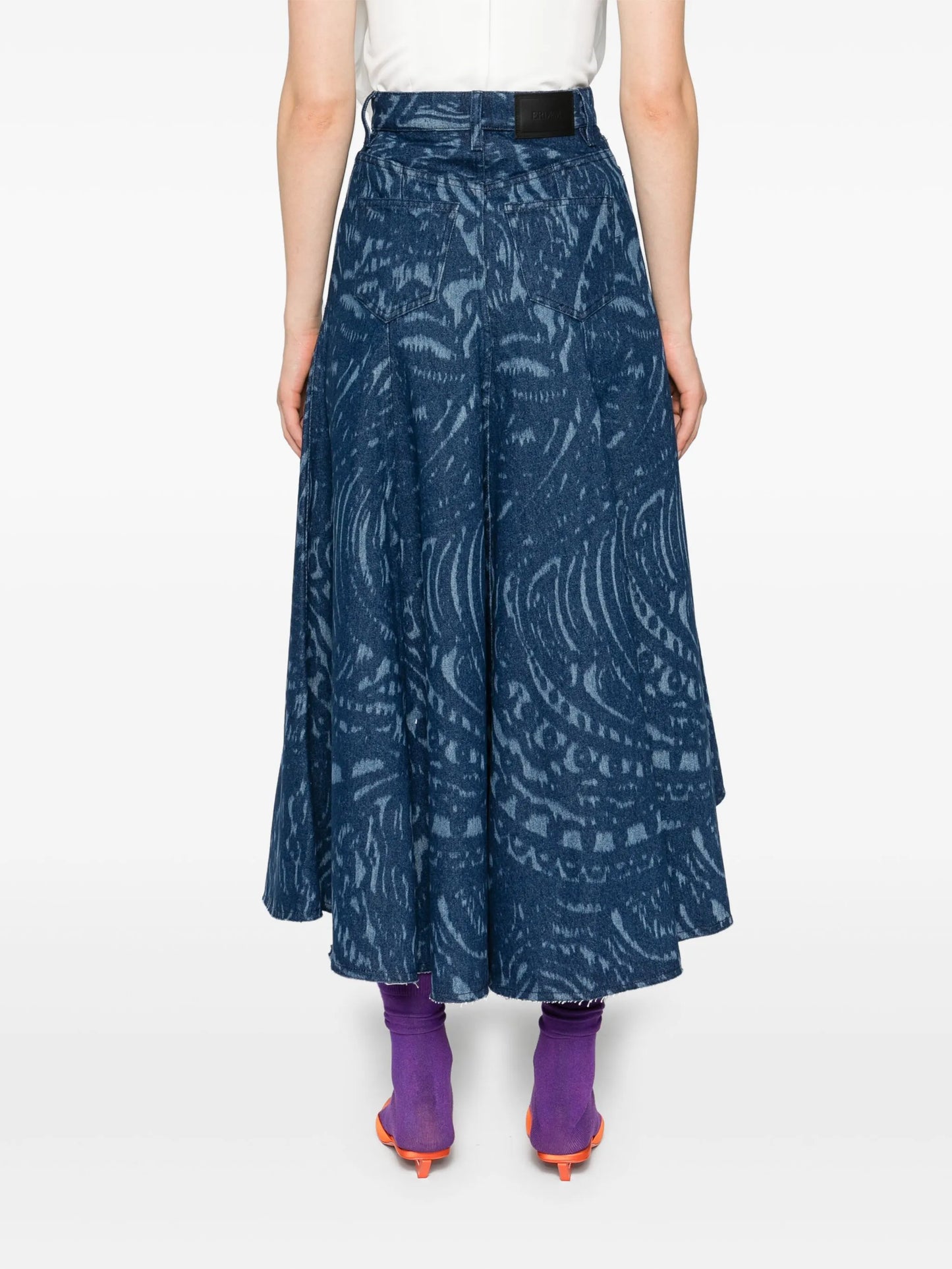graphic-print pleated denim skirt