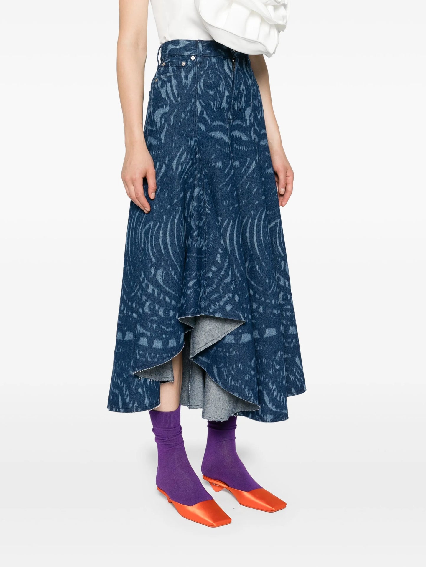 graphic-print pleated denim skirt