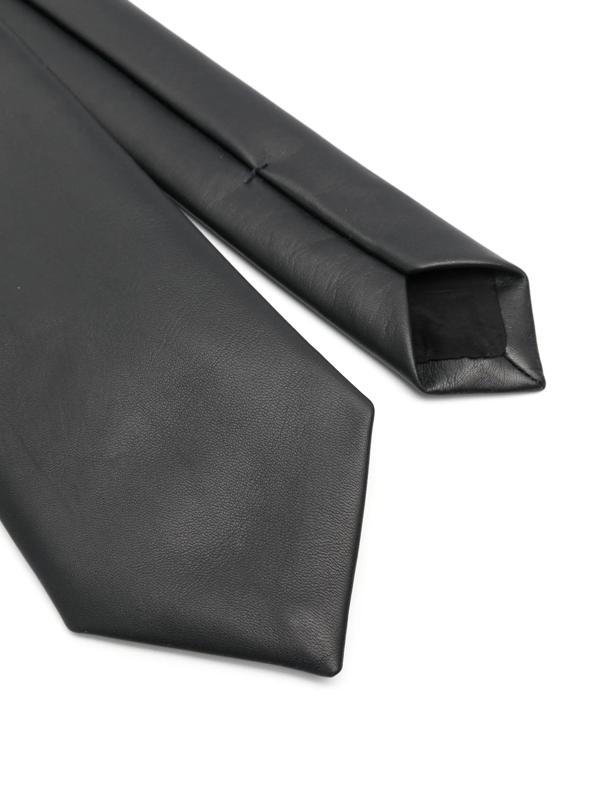 pointed-tip leather tie