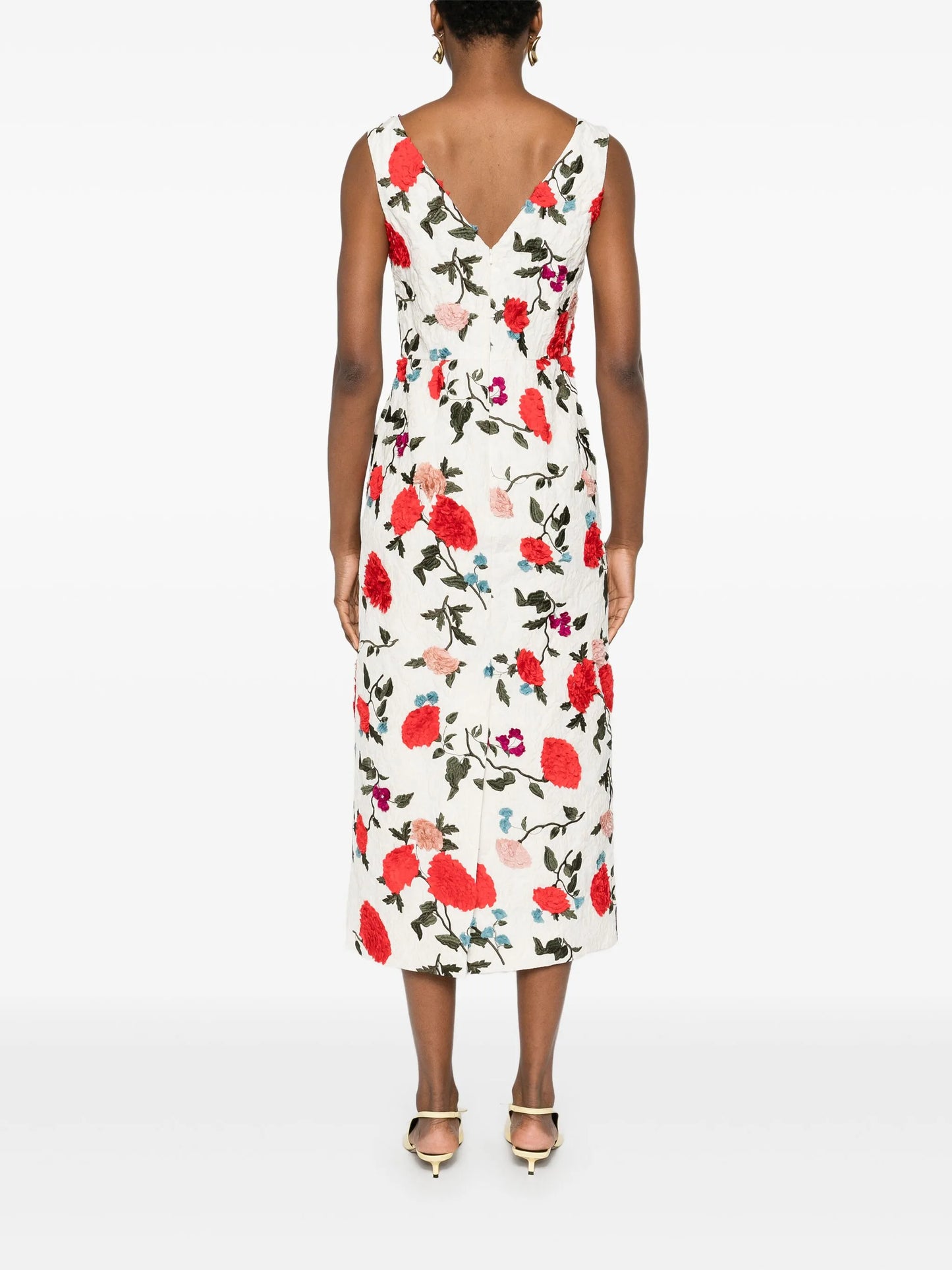 boat-neck sleeveless cocktail dress