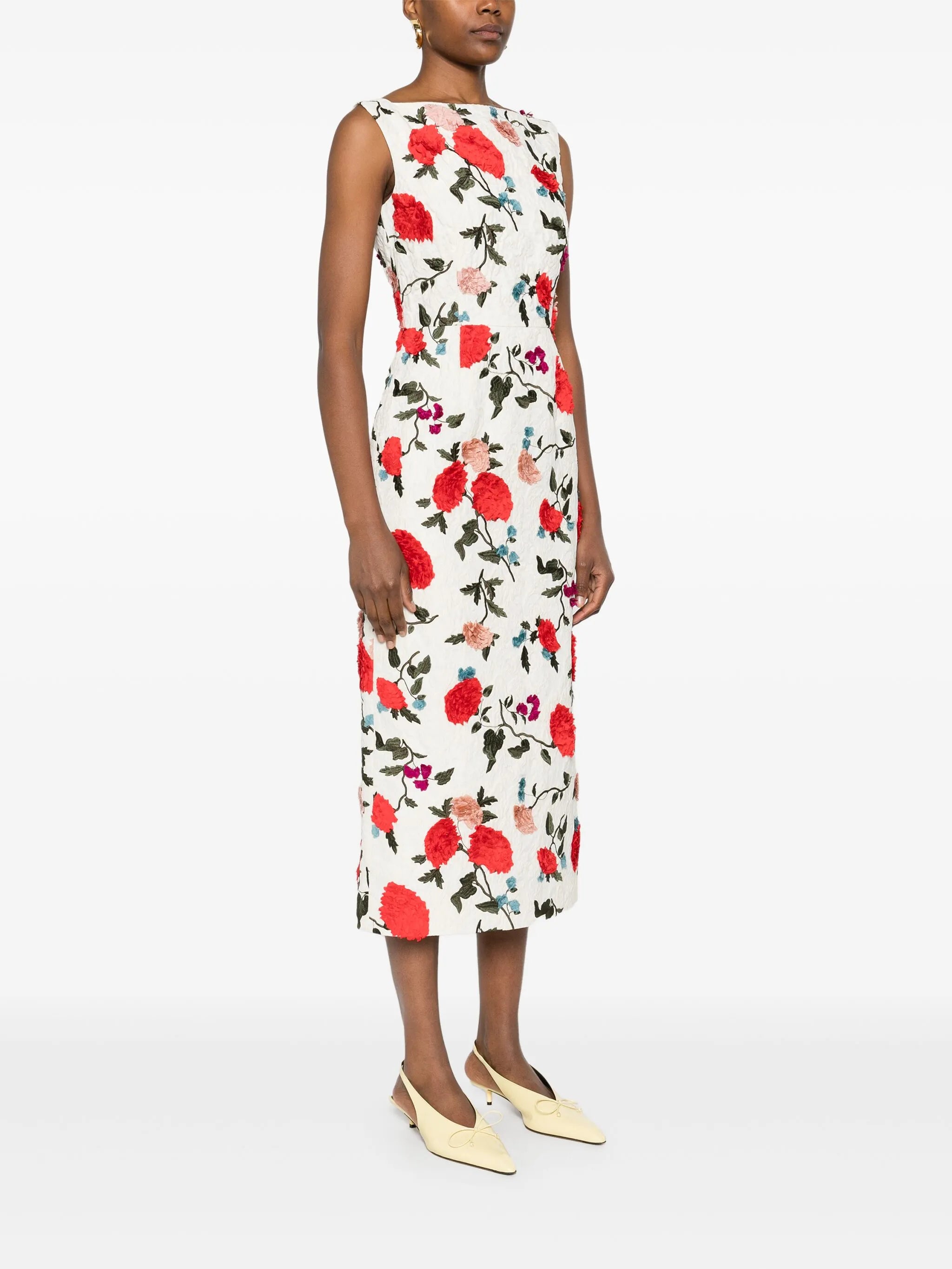boat-neck sleeveless cocktail dress