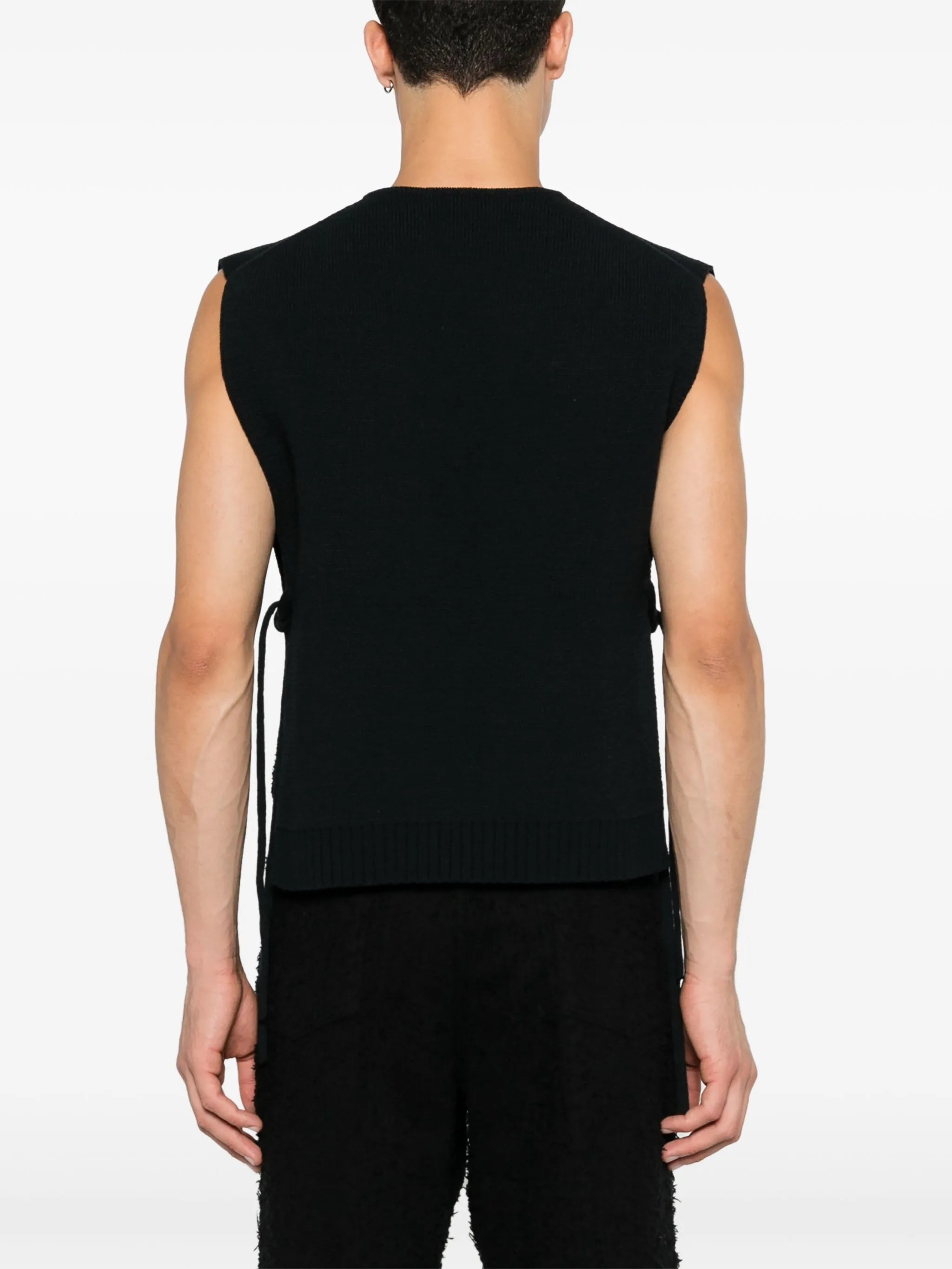 knitted vest