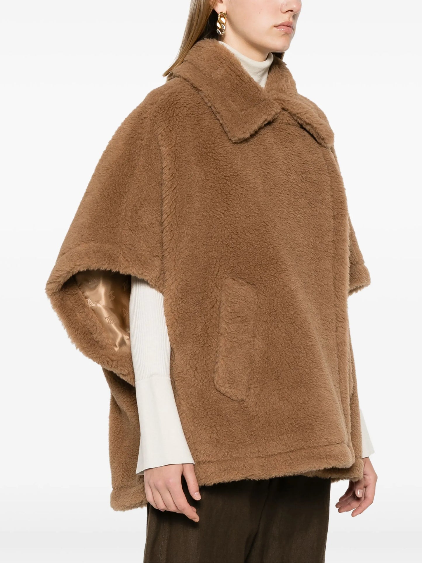Tebe teddy cape