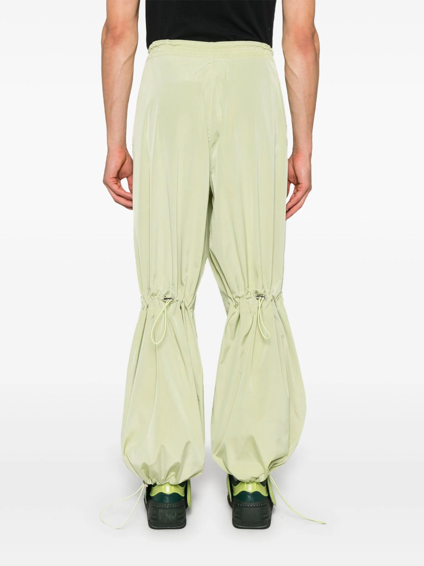 adjustable-knee trousers