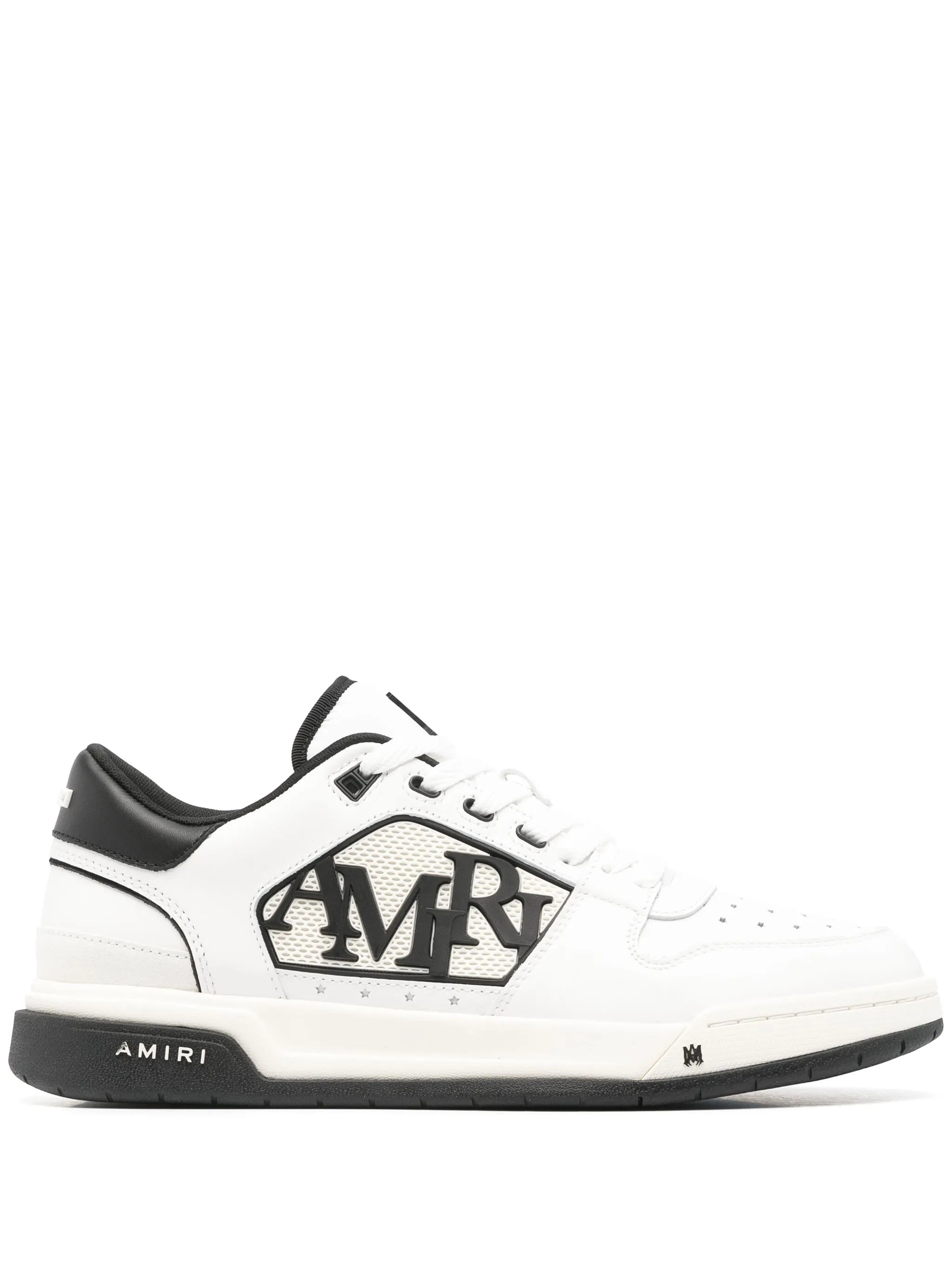 Classic low-top sneakers