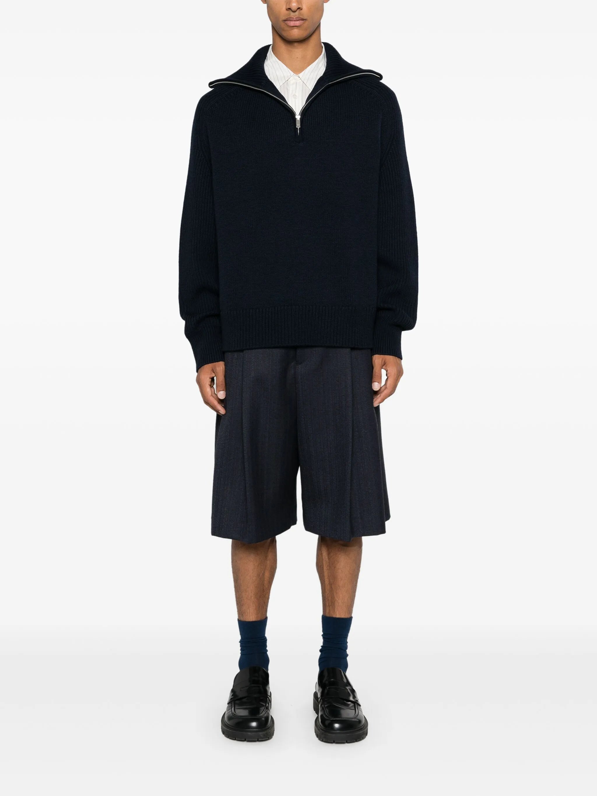 Level sweater