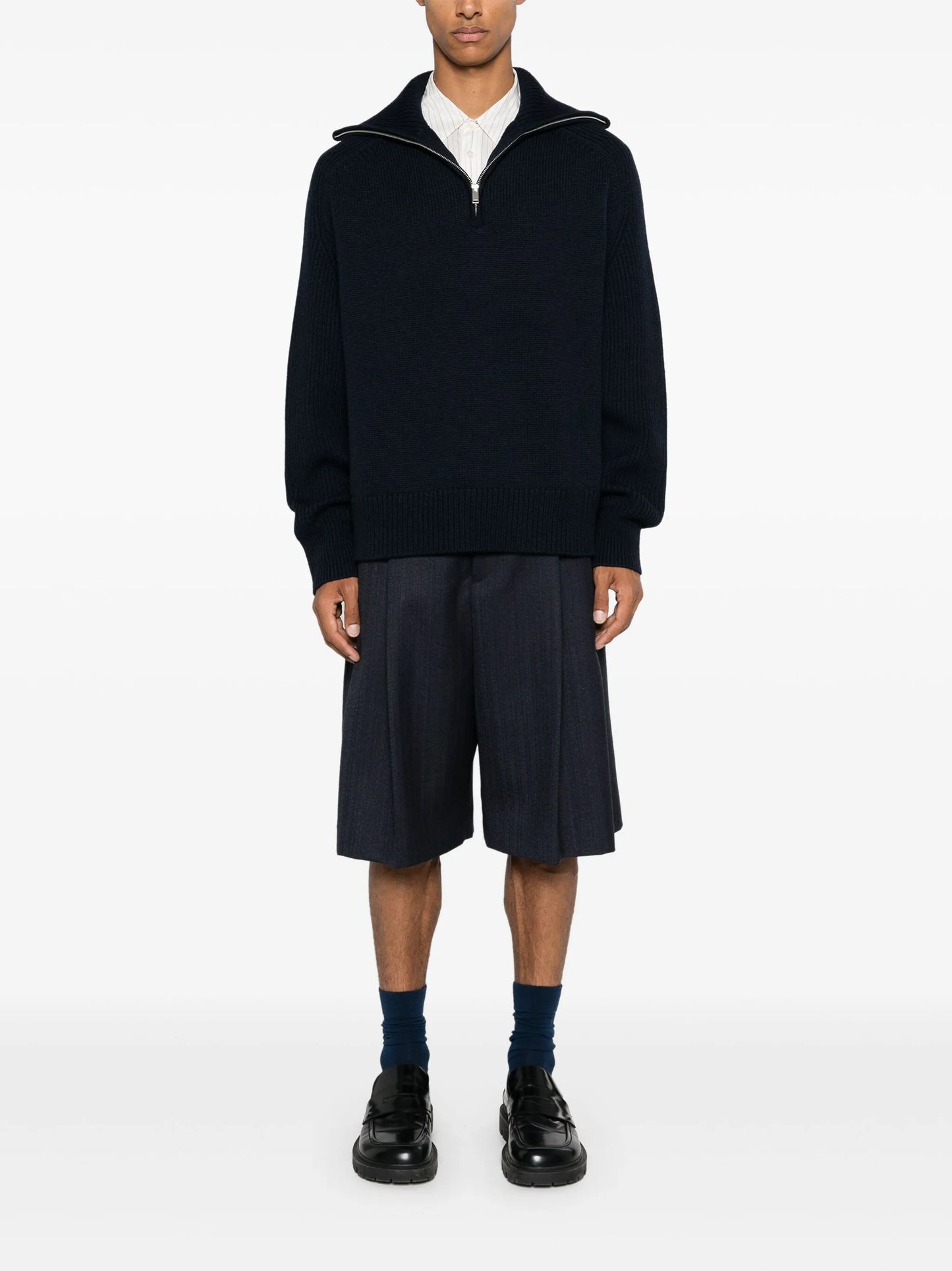 Level sweater