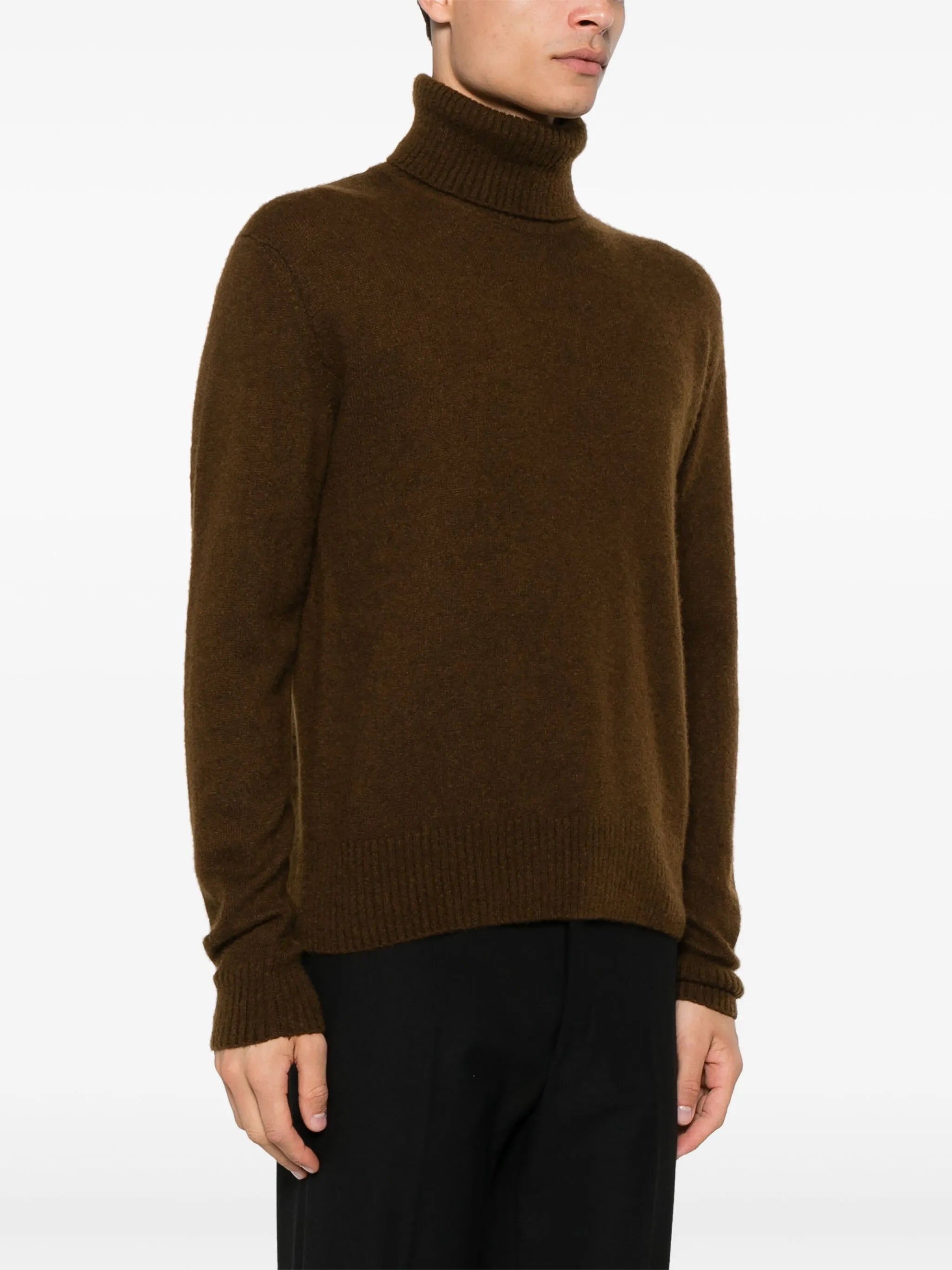 roll-neck sweatshirt