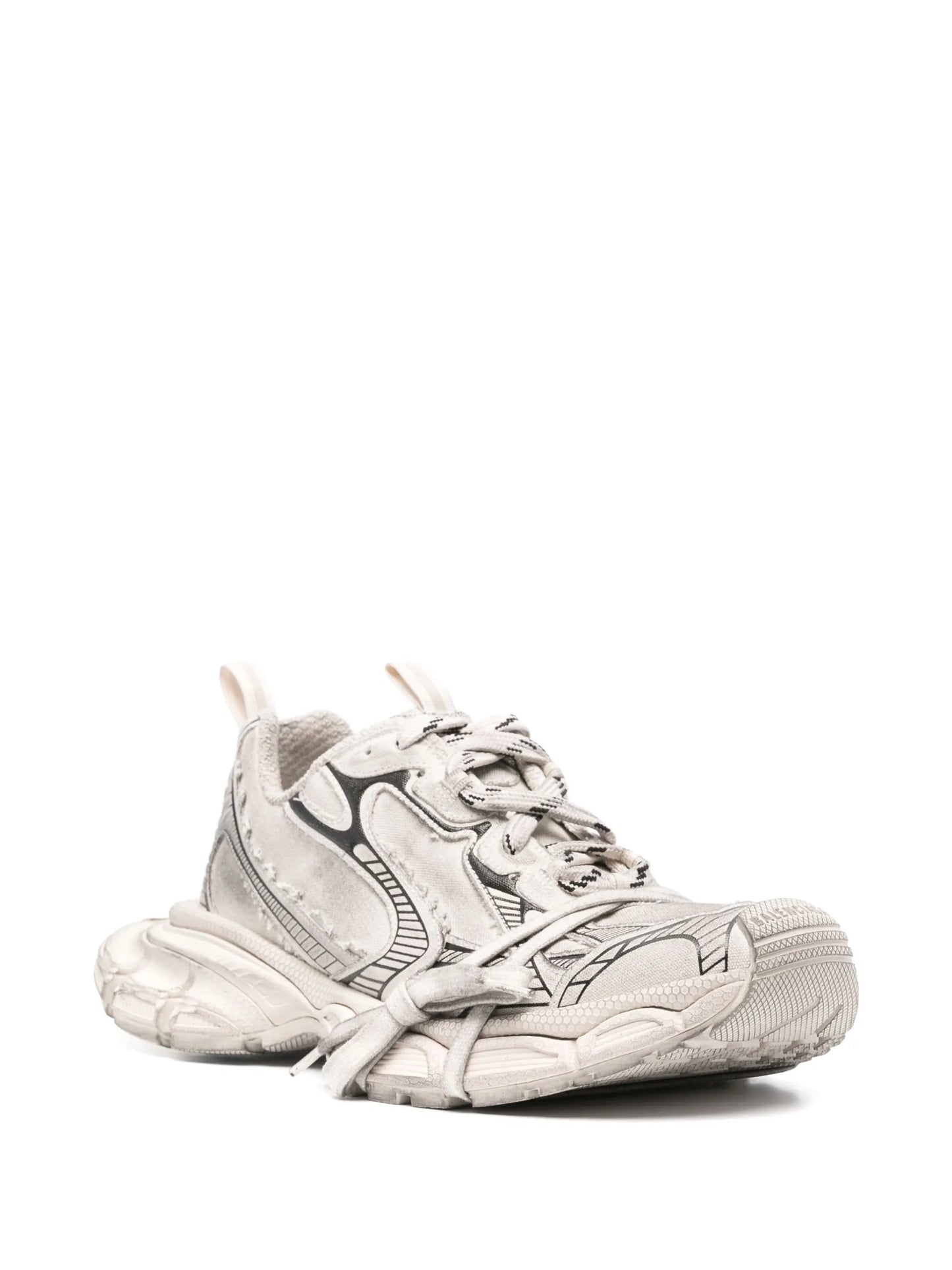 3XL sneakers