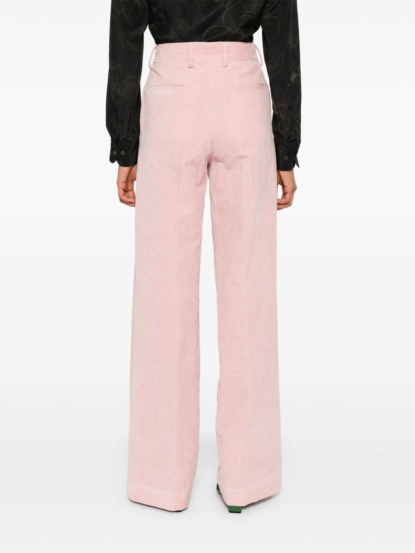 straight-leg trousers