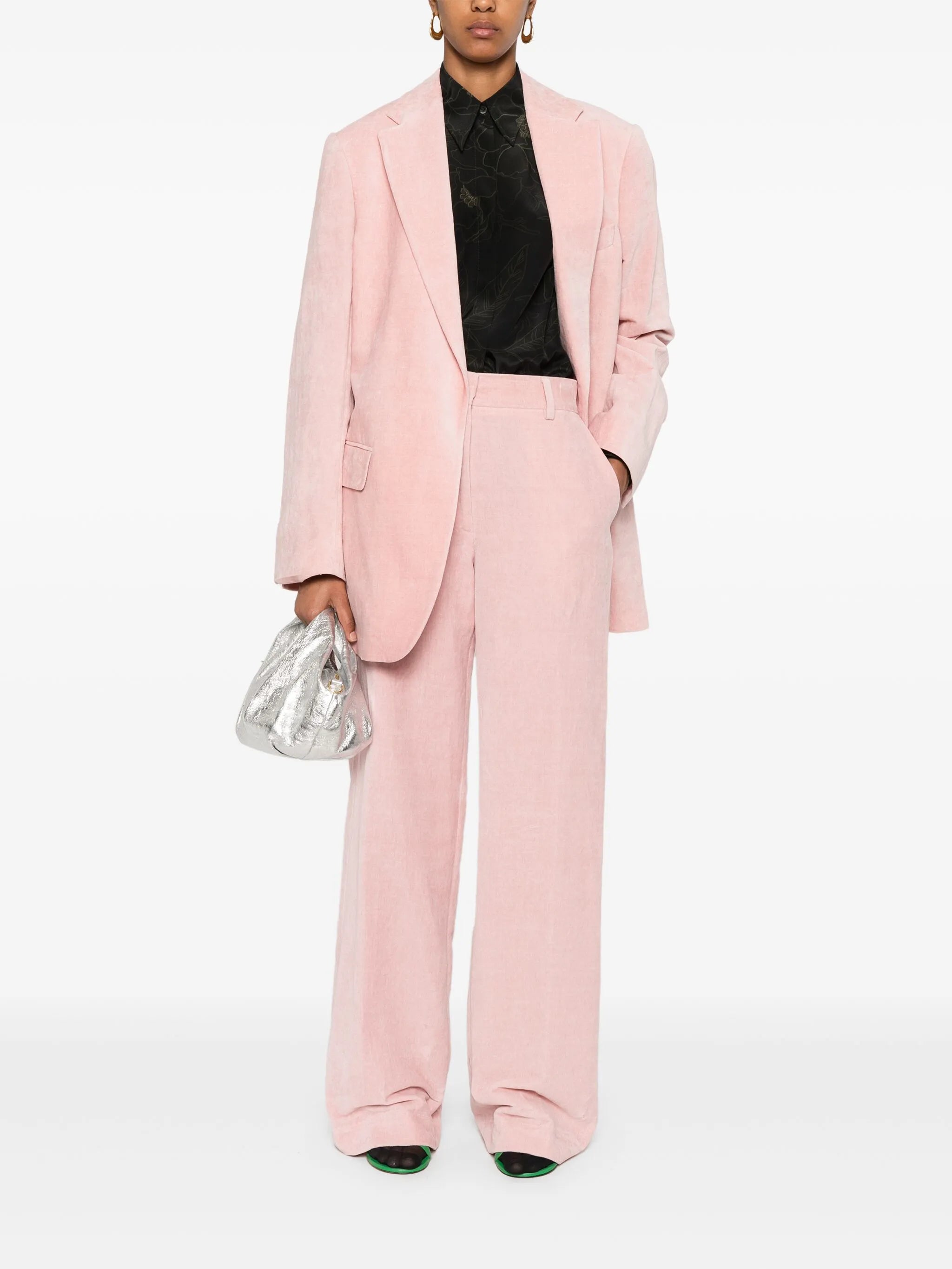 straight-leg trousers