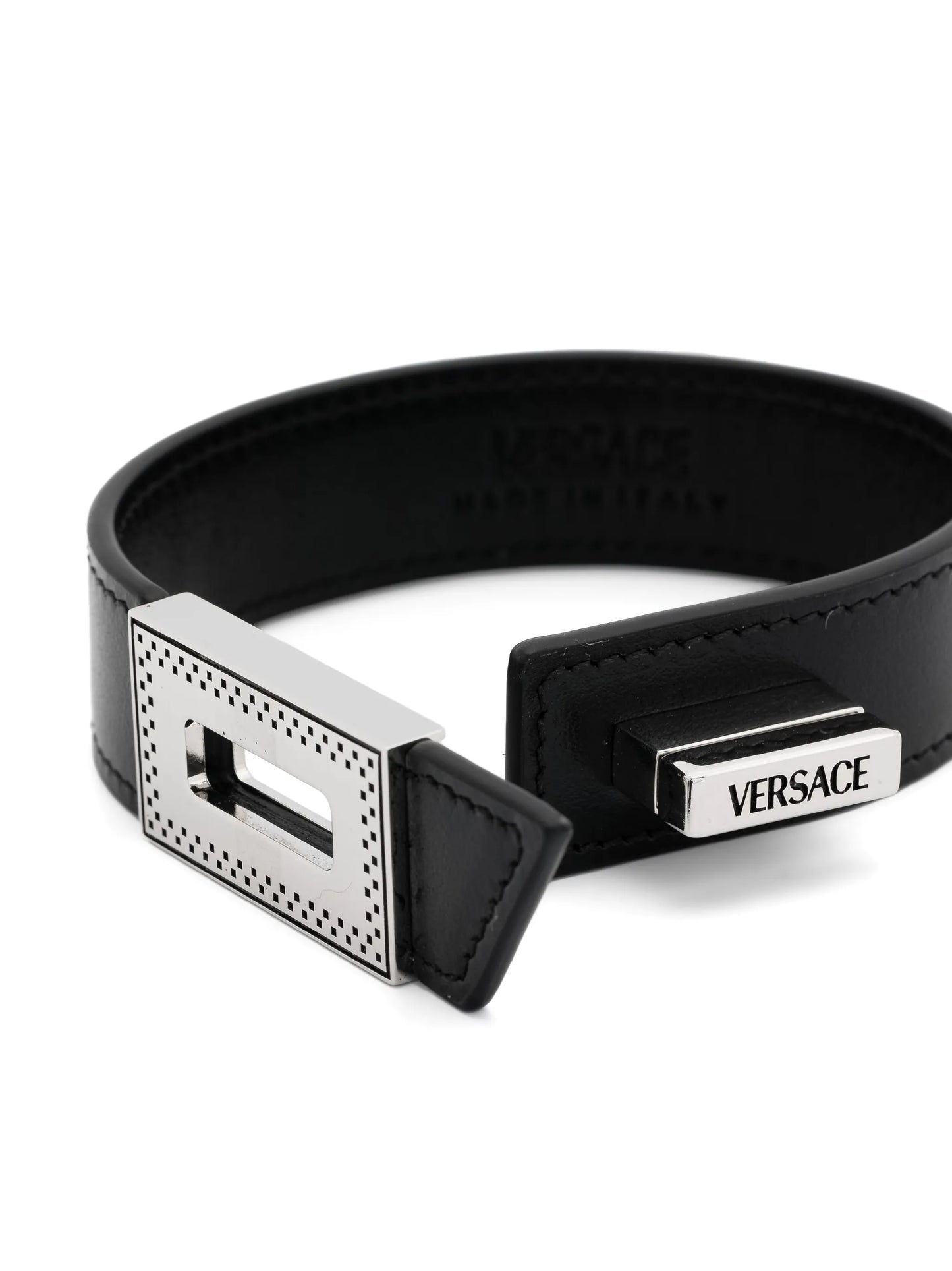 logo-engraved bracelet