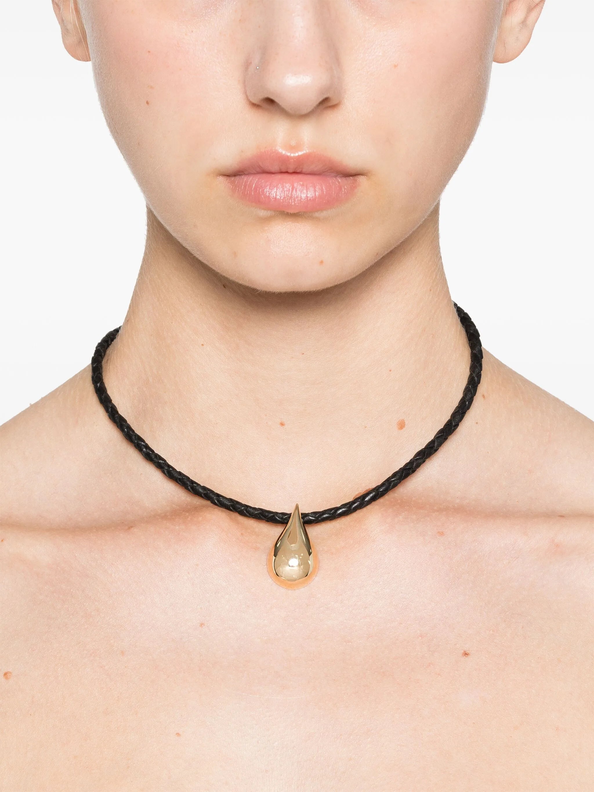 14kt yellow gold waterdrop-pendant leather necklace