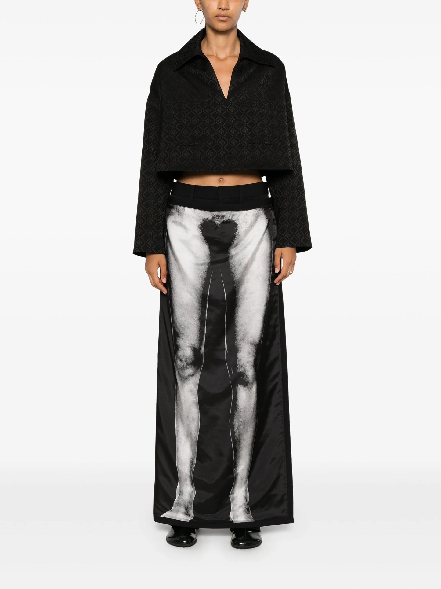Moonogram jacquard top