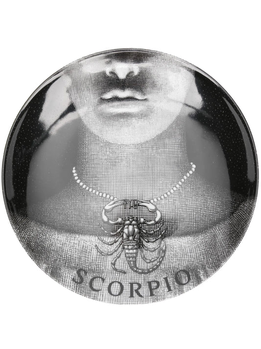 Tema e Variazioni n.355 Scorpio wall plate (26cm)