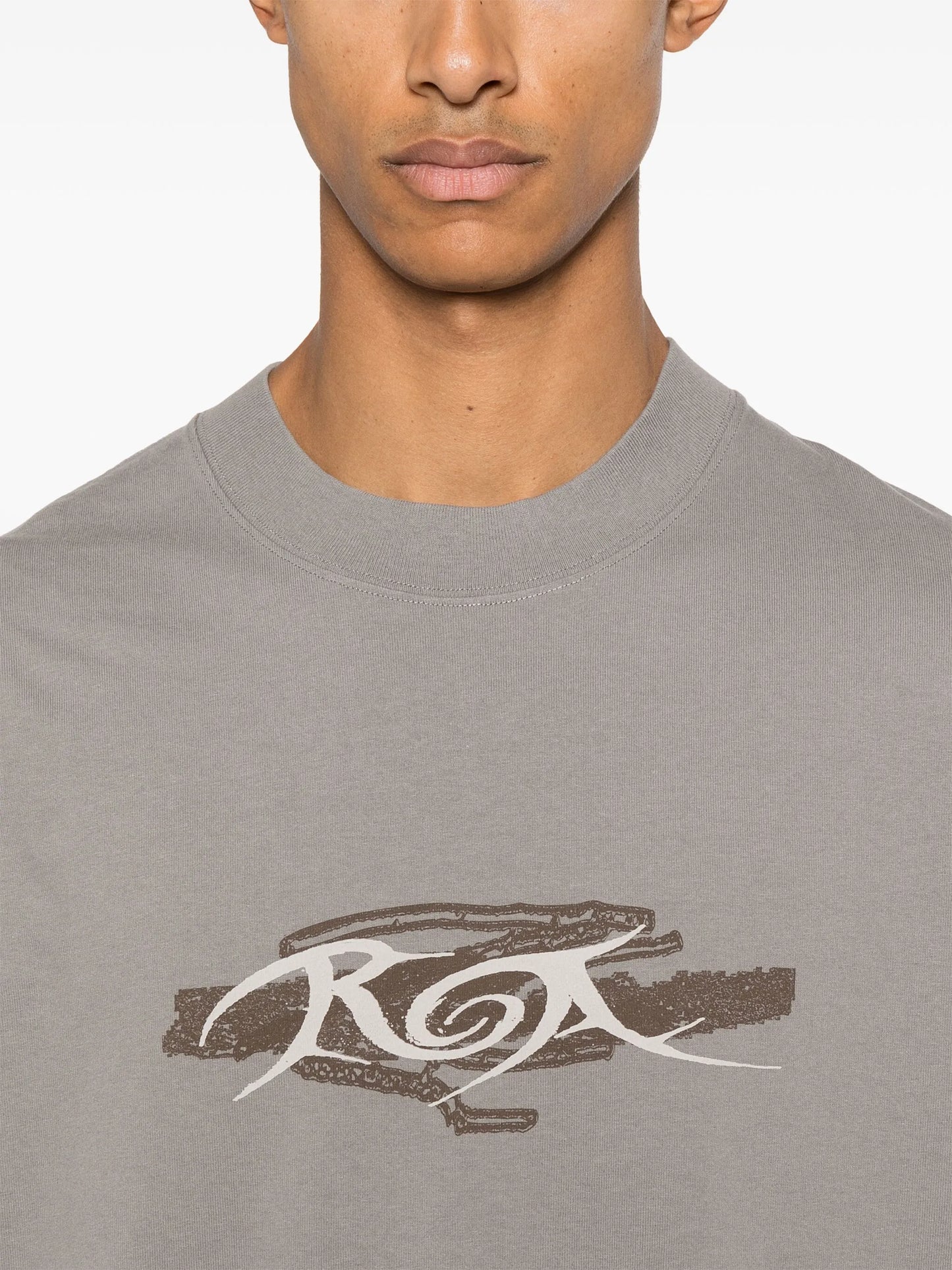 long-sleeve graphic-print T-shirt