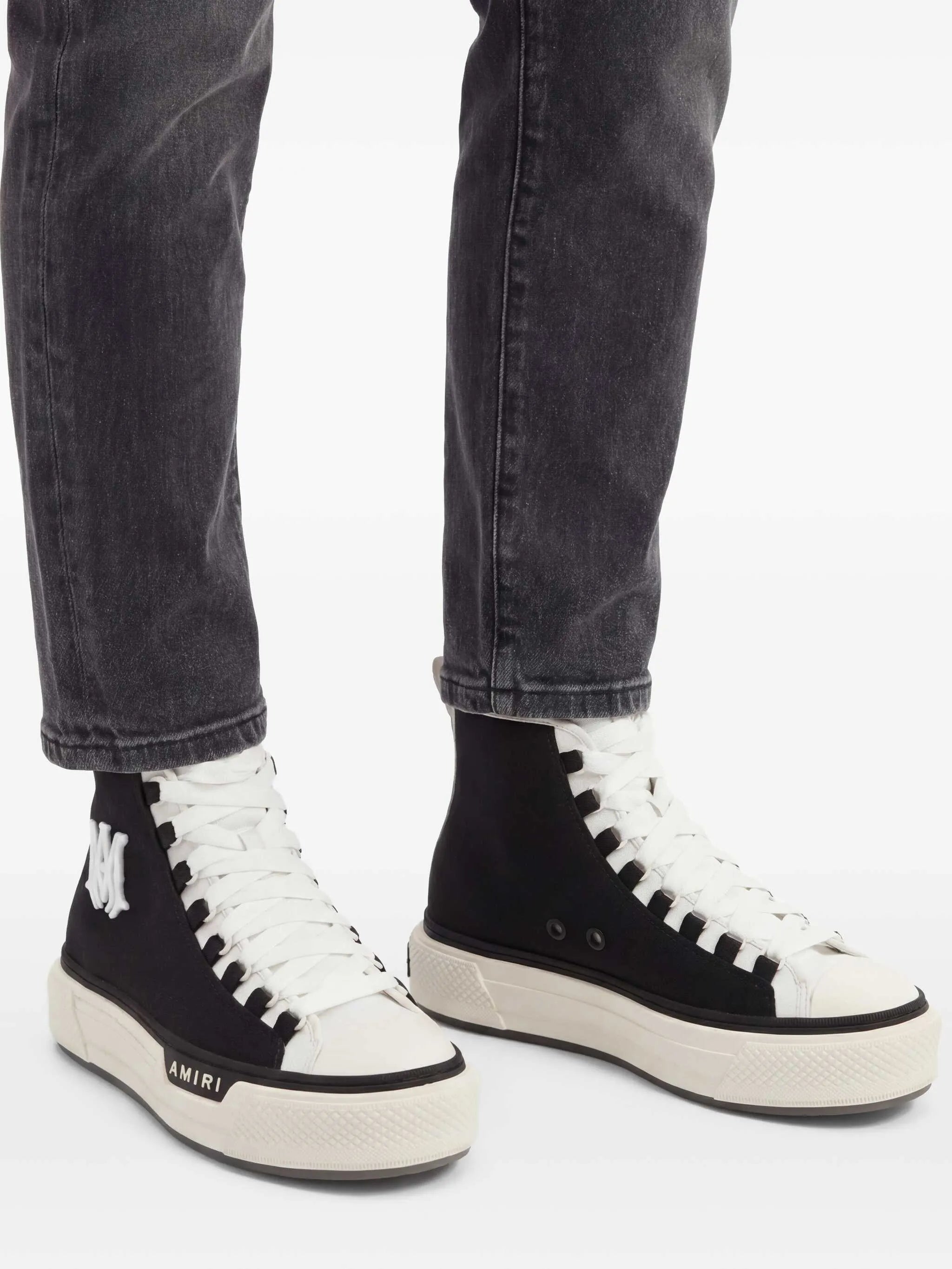 Court high-stop sneakers