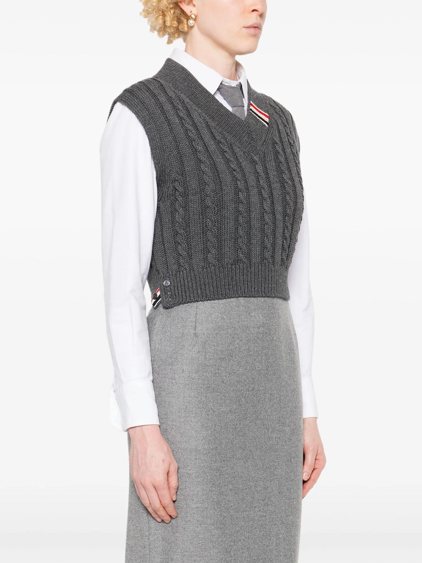 cable cropped V-neck pullover