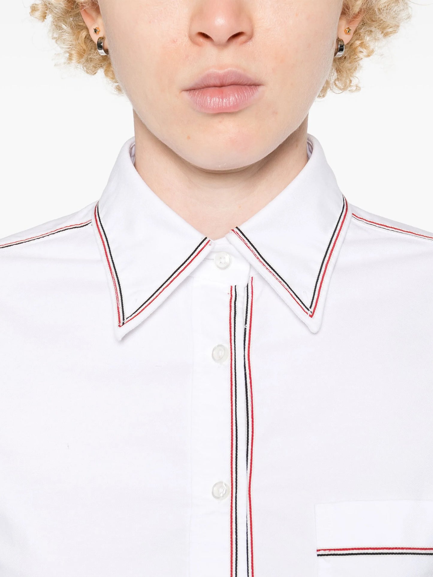 Classic long-sleeve cropped shirt