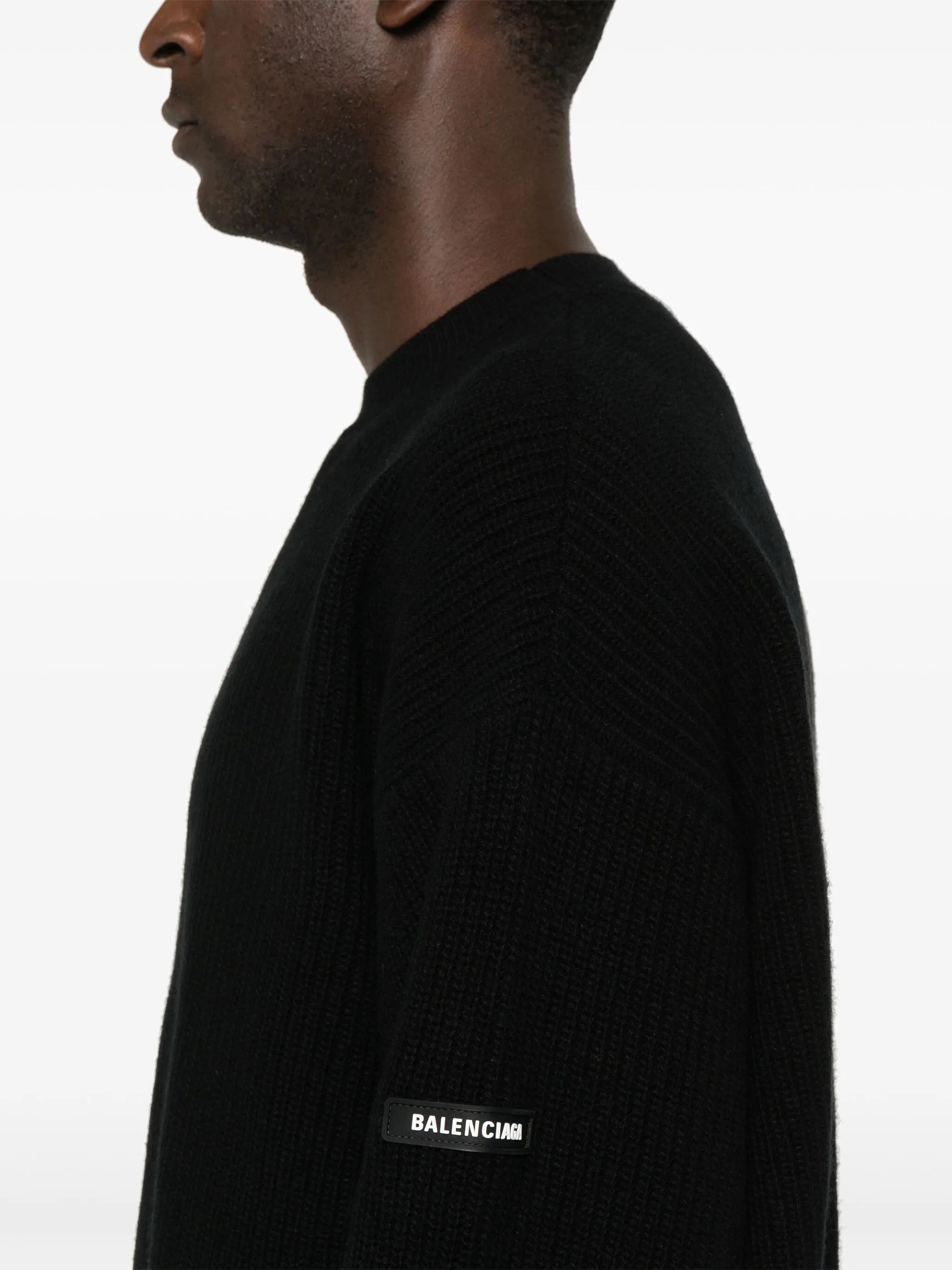 rubberised-logo sweater