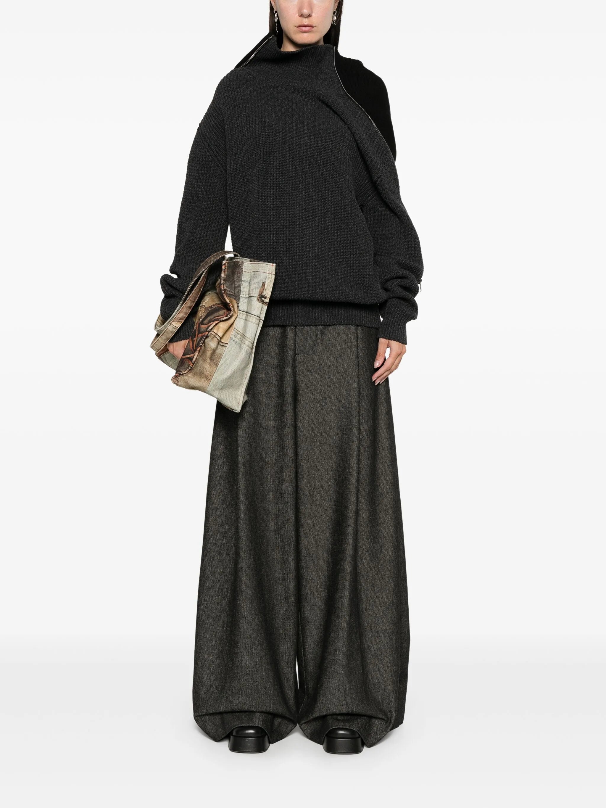 zip hooded sweater