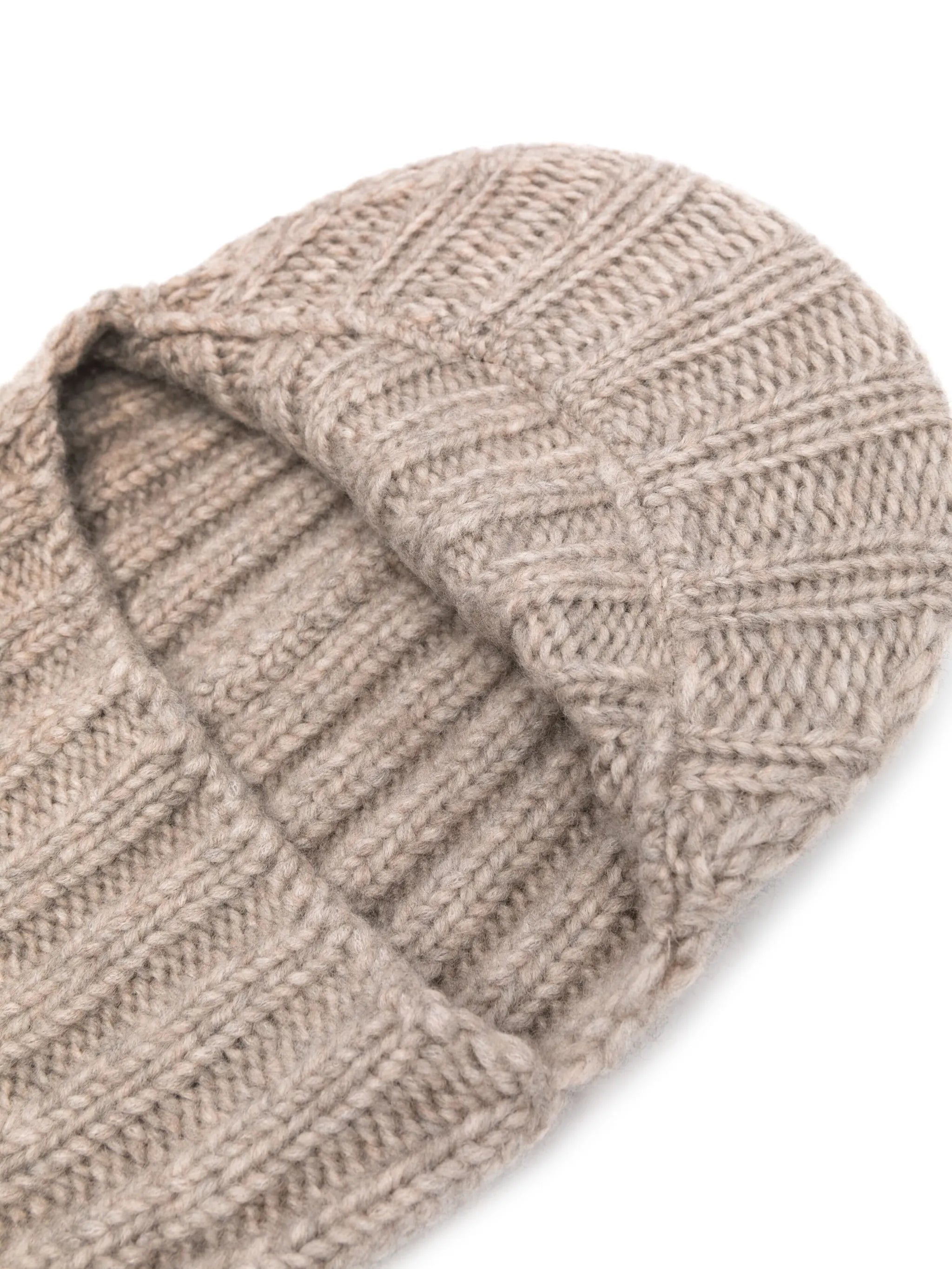 peak-detaiiled balaclava