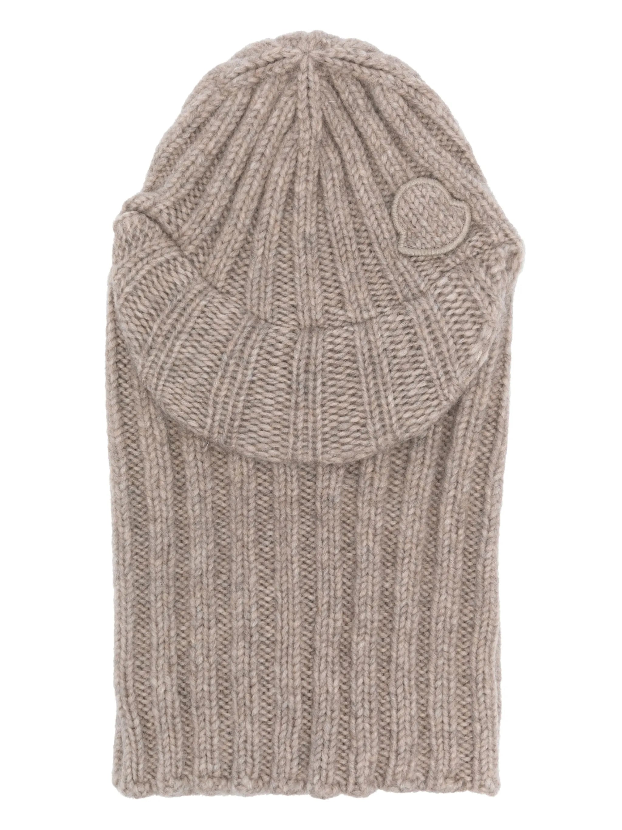 peak-detaiiled balaclava