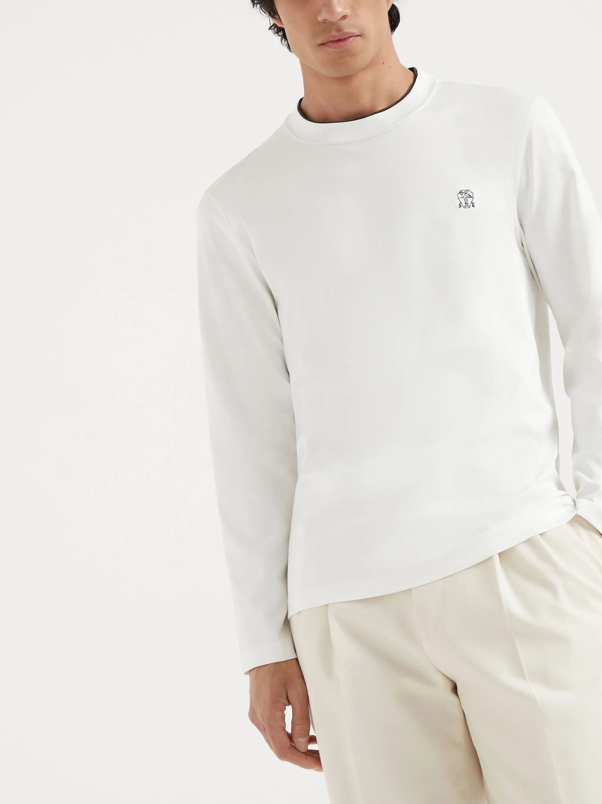 logo-embroidered T-shirt