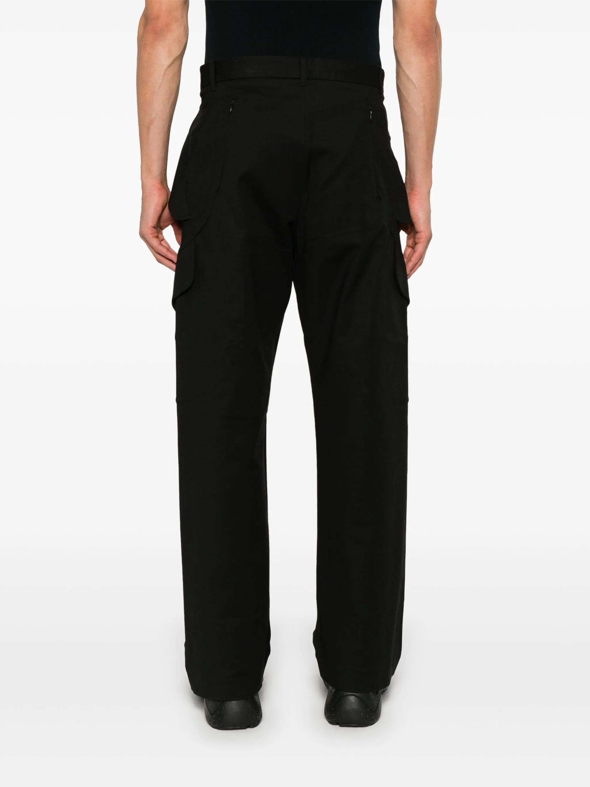 Brace trousers
