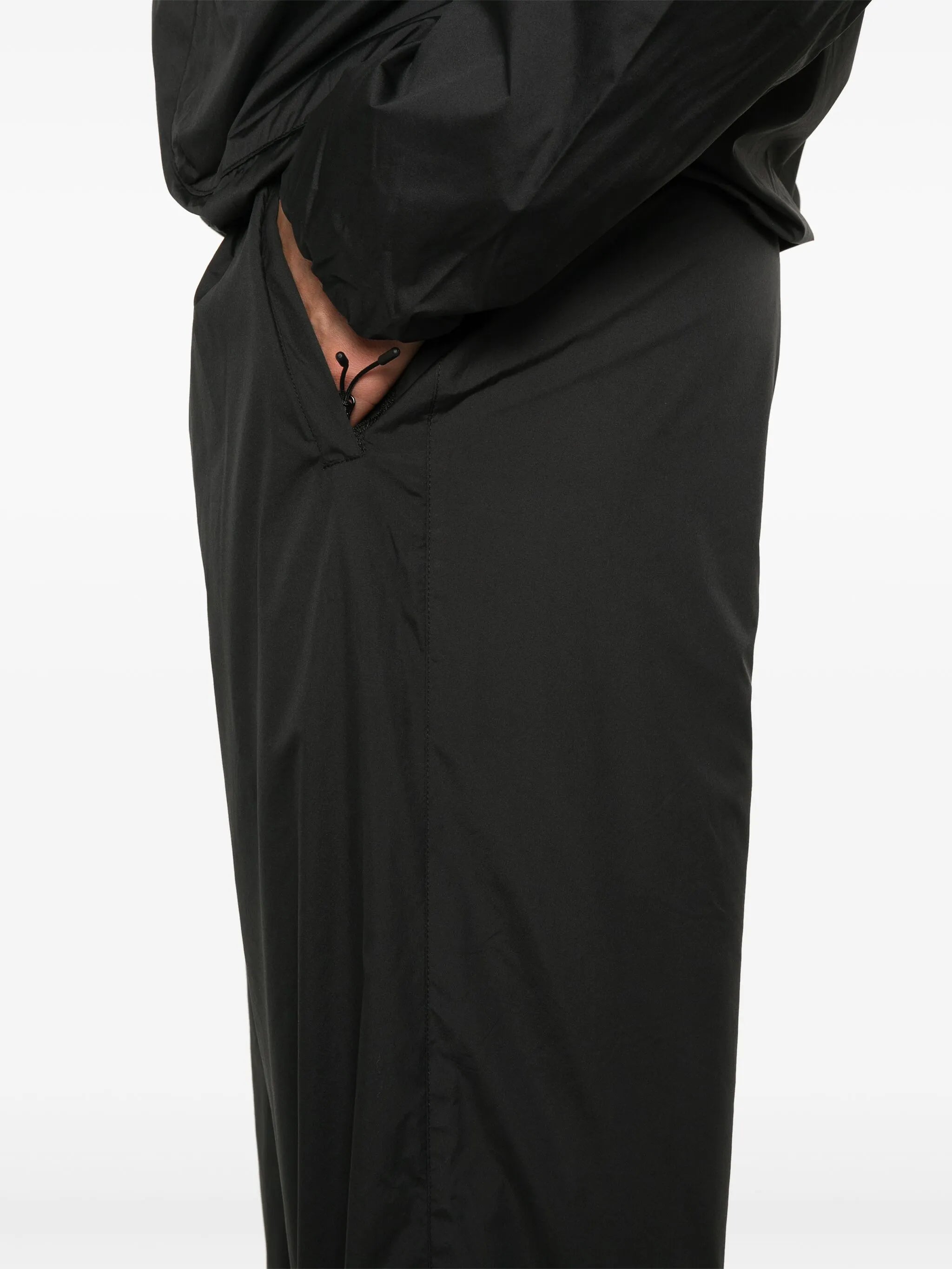 windproof trousers