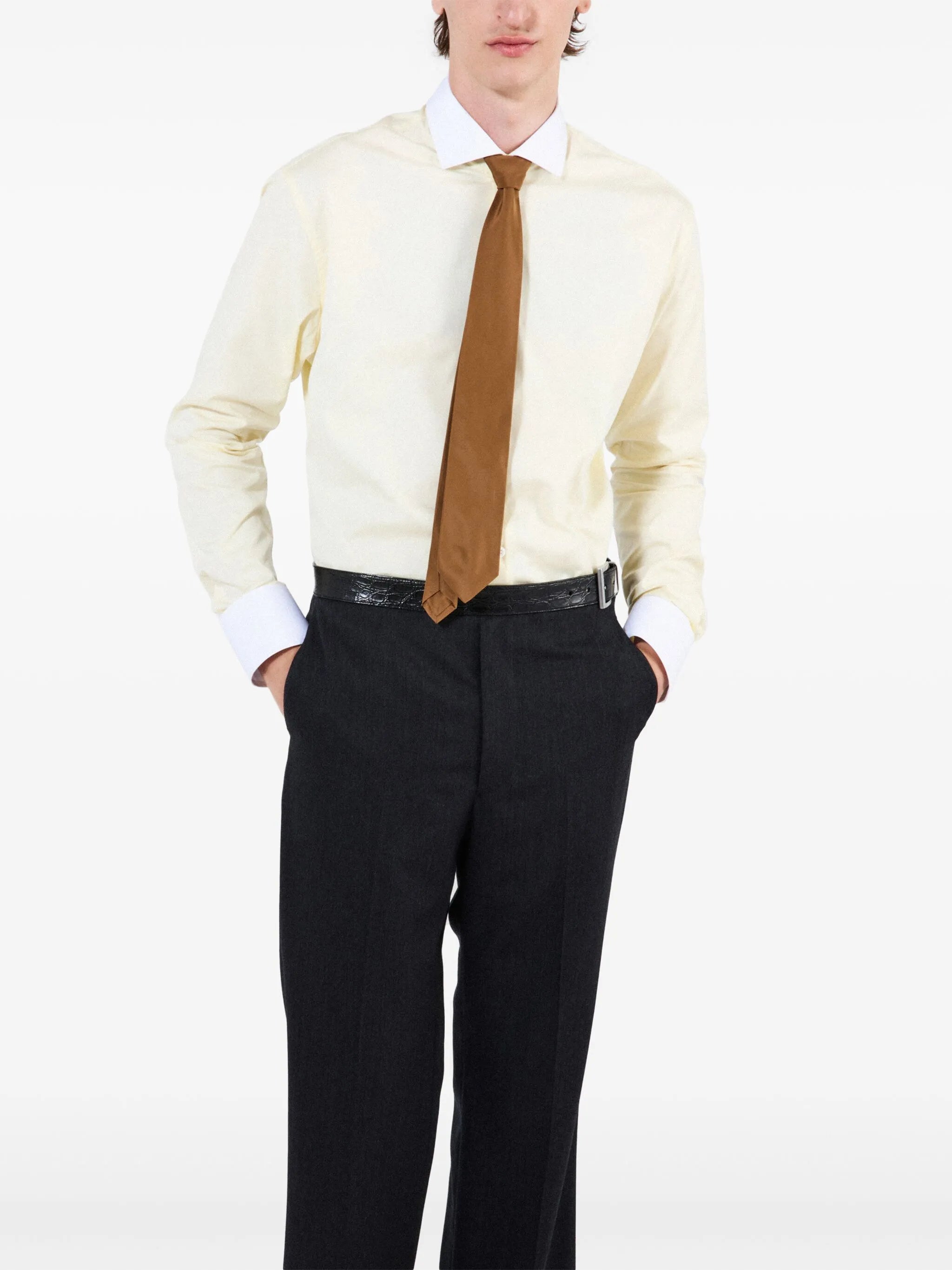 contrasting-collar cotton shirt