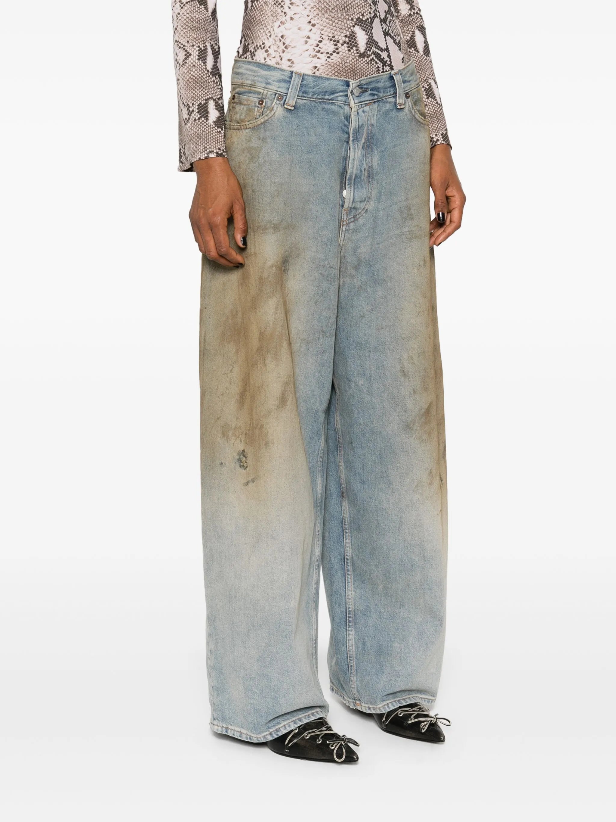 mid-rise wide-leg jeans