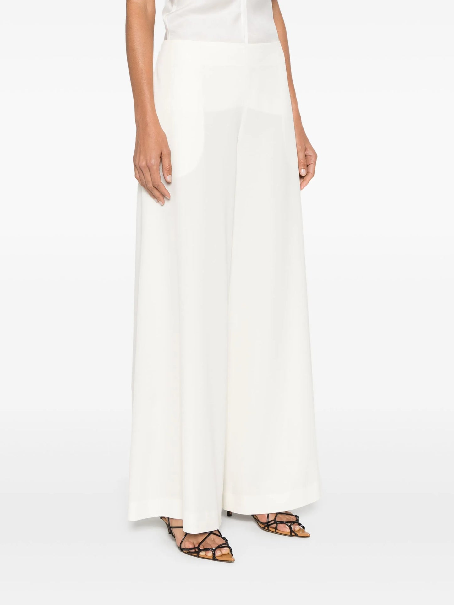 Dela trousers