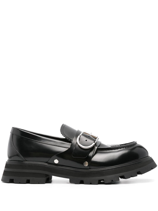 Wander loafers